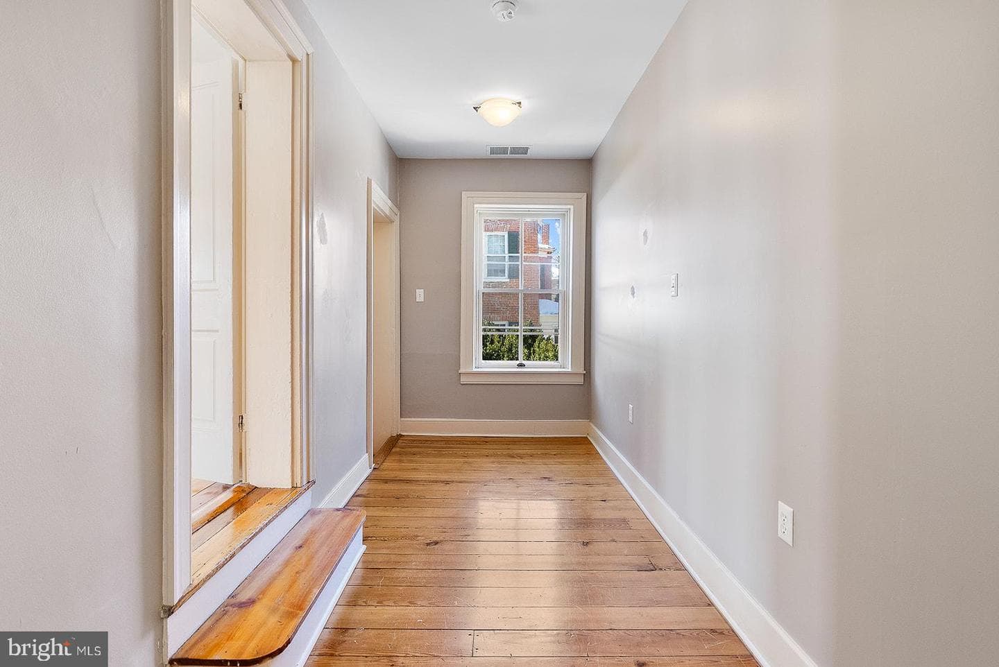 132 Amherst Street photo 46