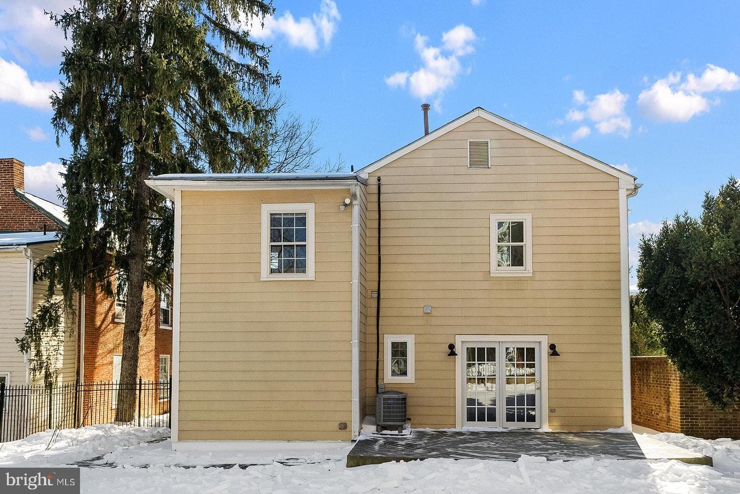 132 Amherst Street photo 68