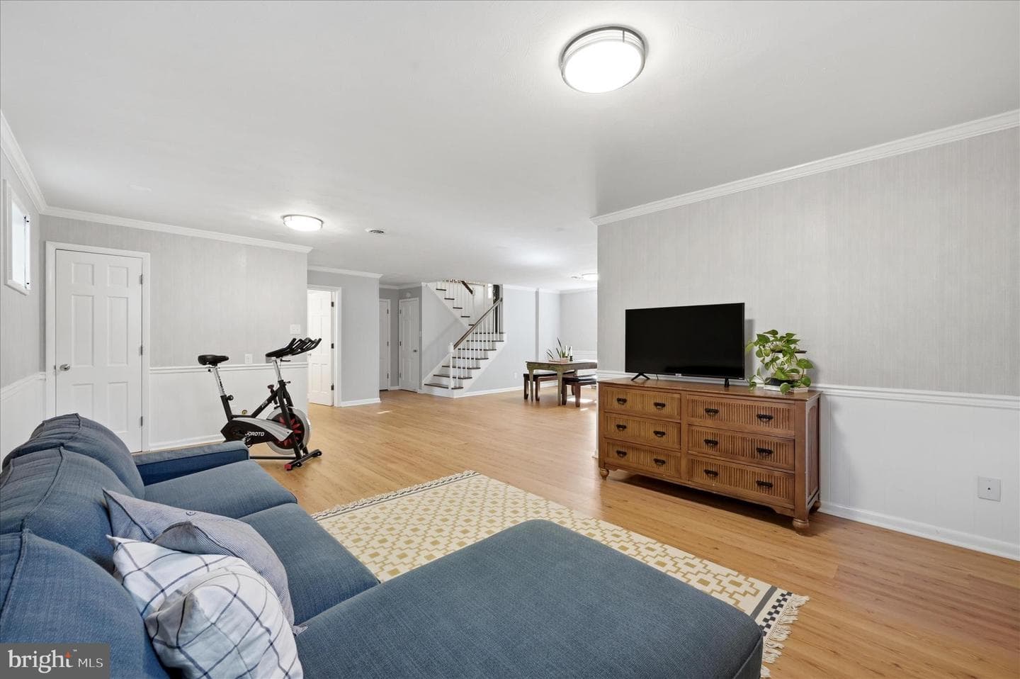 315 Walker Street photo 33