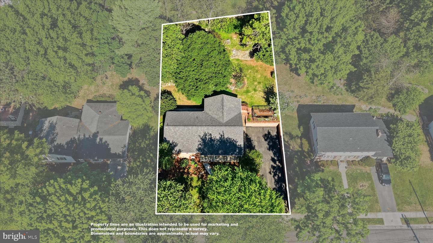 315 Walker Street photo 49