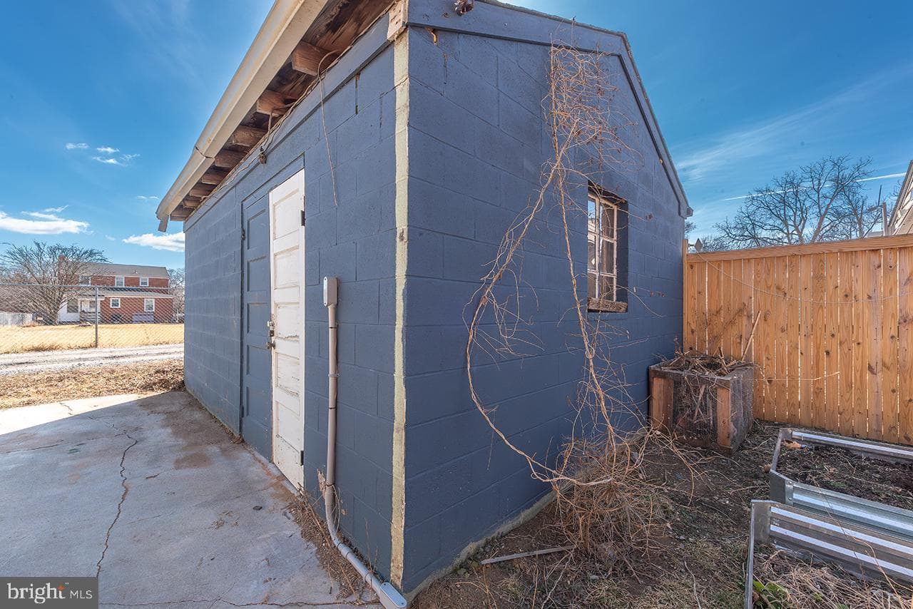 424 Highland Avenue photo 49