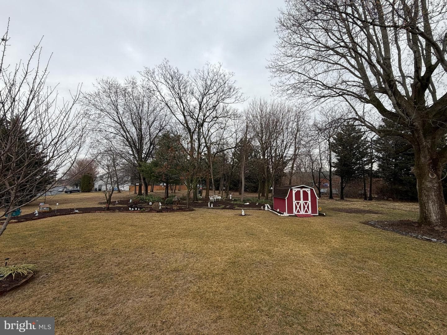 216 W Cedarmeade Avenue photo 34