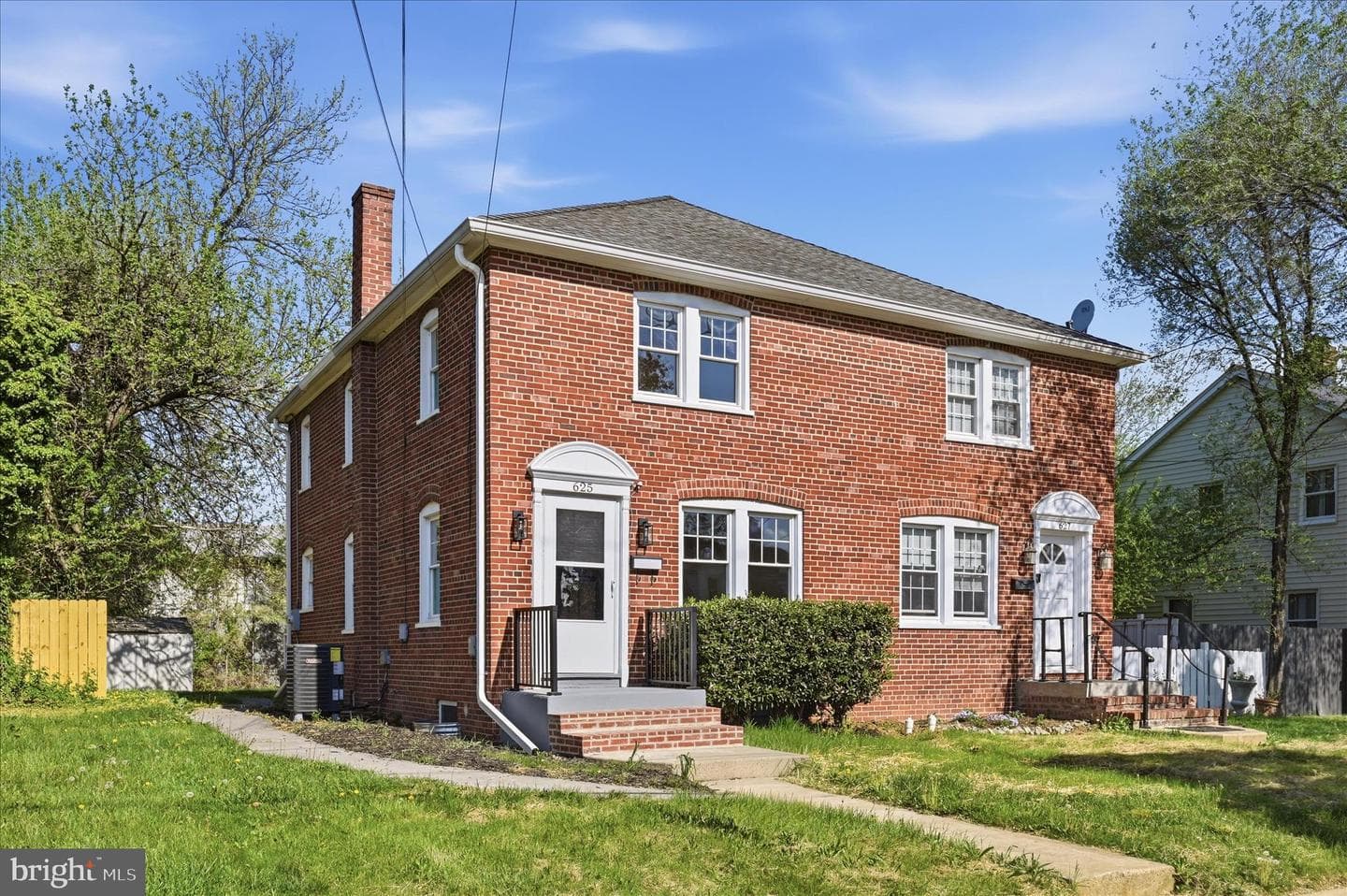 625 Watson Avenue photo 2