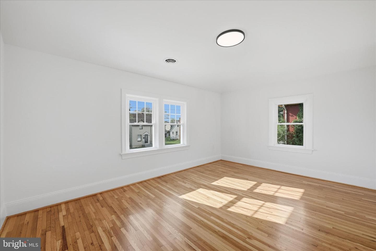 625 Watson Avenue photo 22