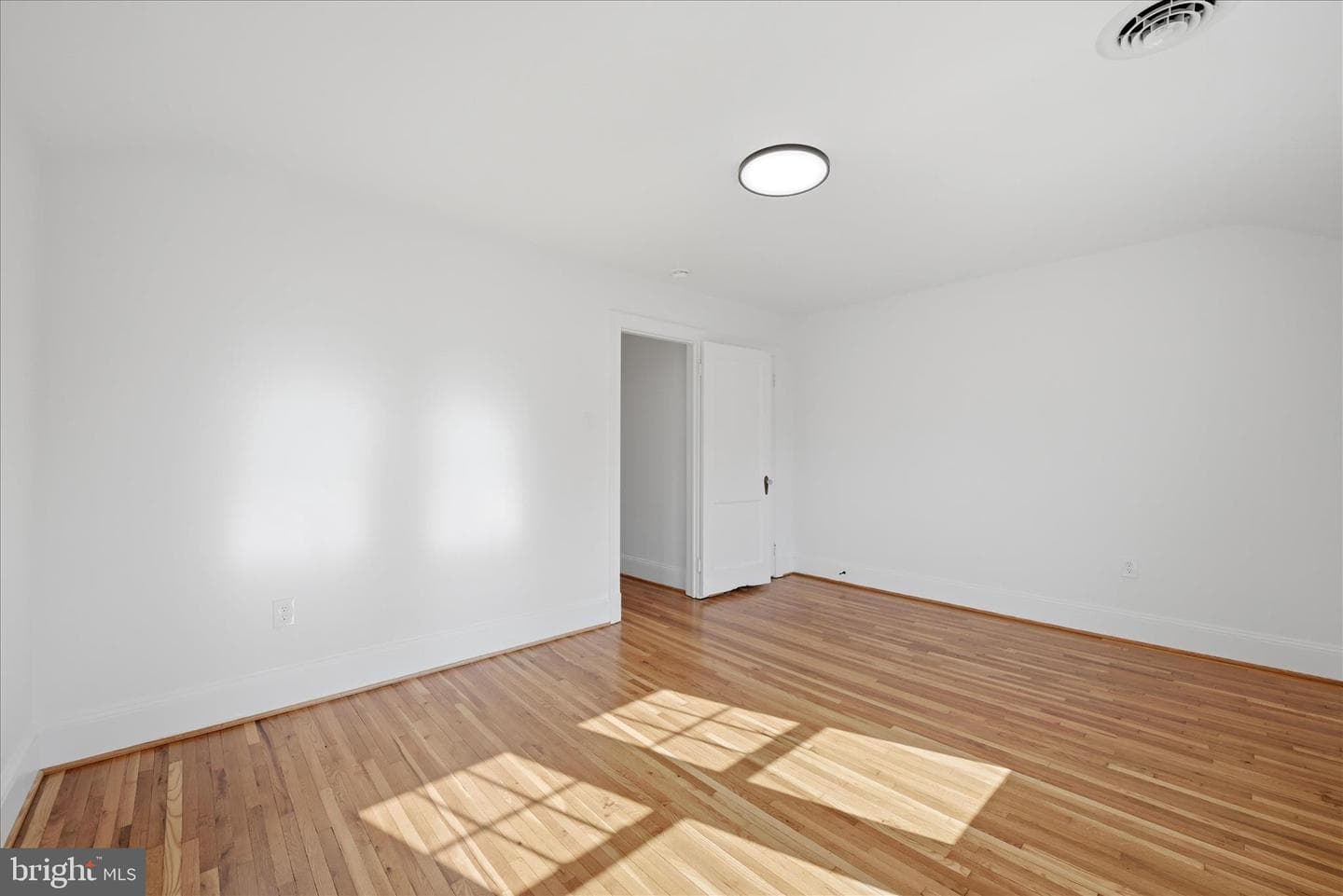 625 Watson Avenue photo 23