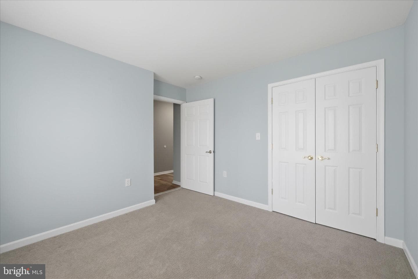 1851 Melvor Lane photo 18