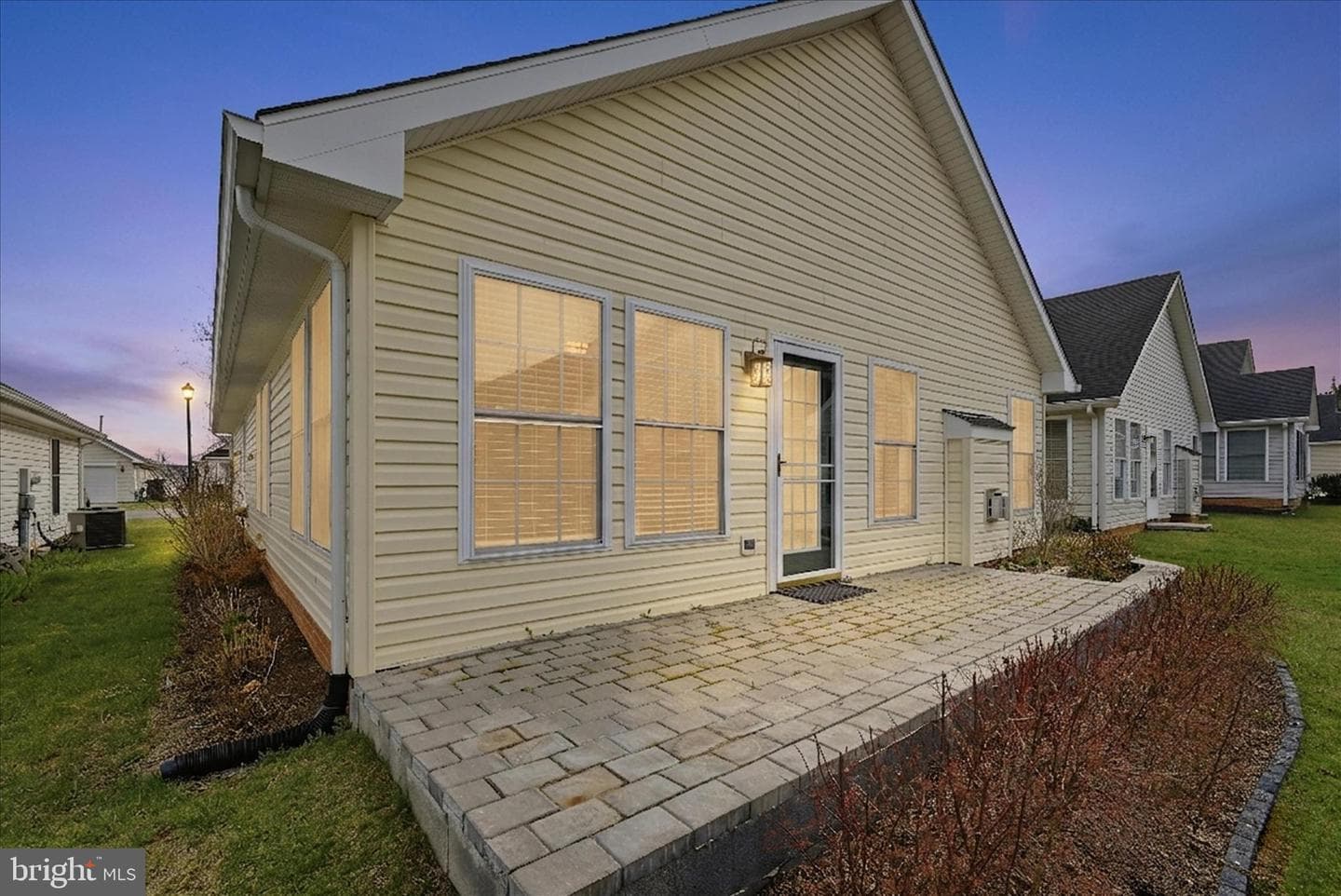 1851 Melvor Lane photo 35