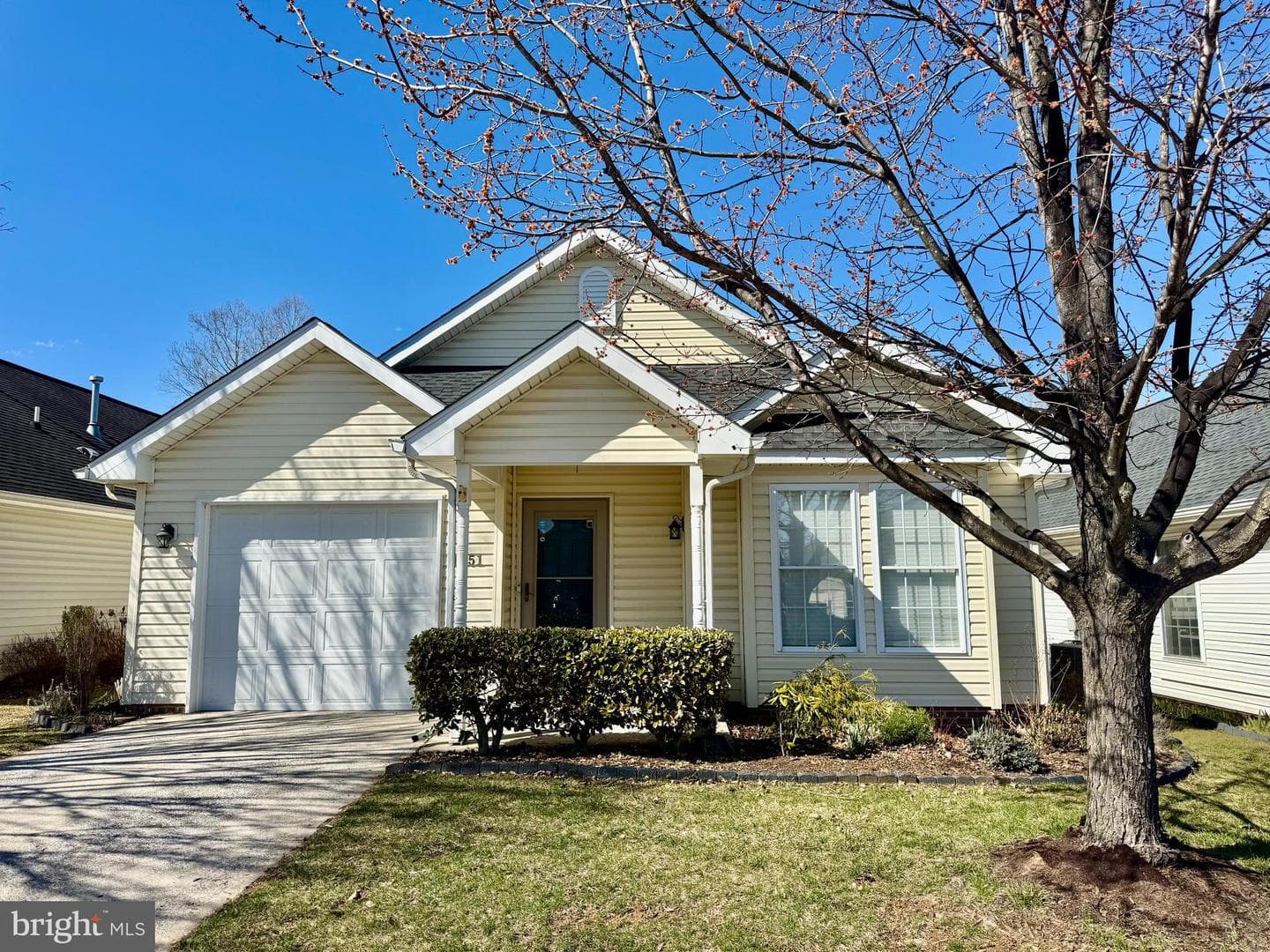 1851 Melvor Lane photo 41