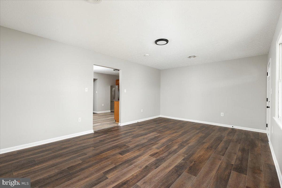 126 S Euclid Avenue photo 4