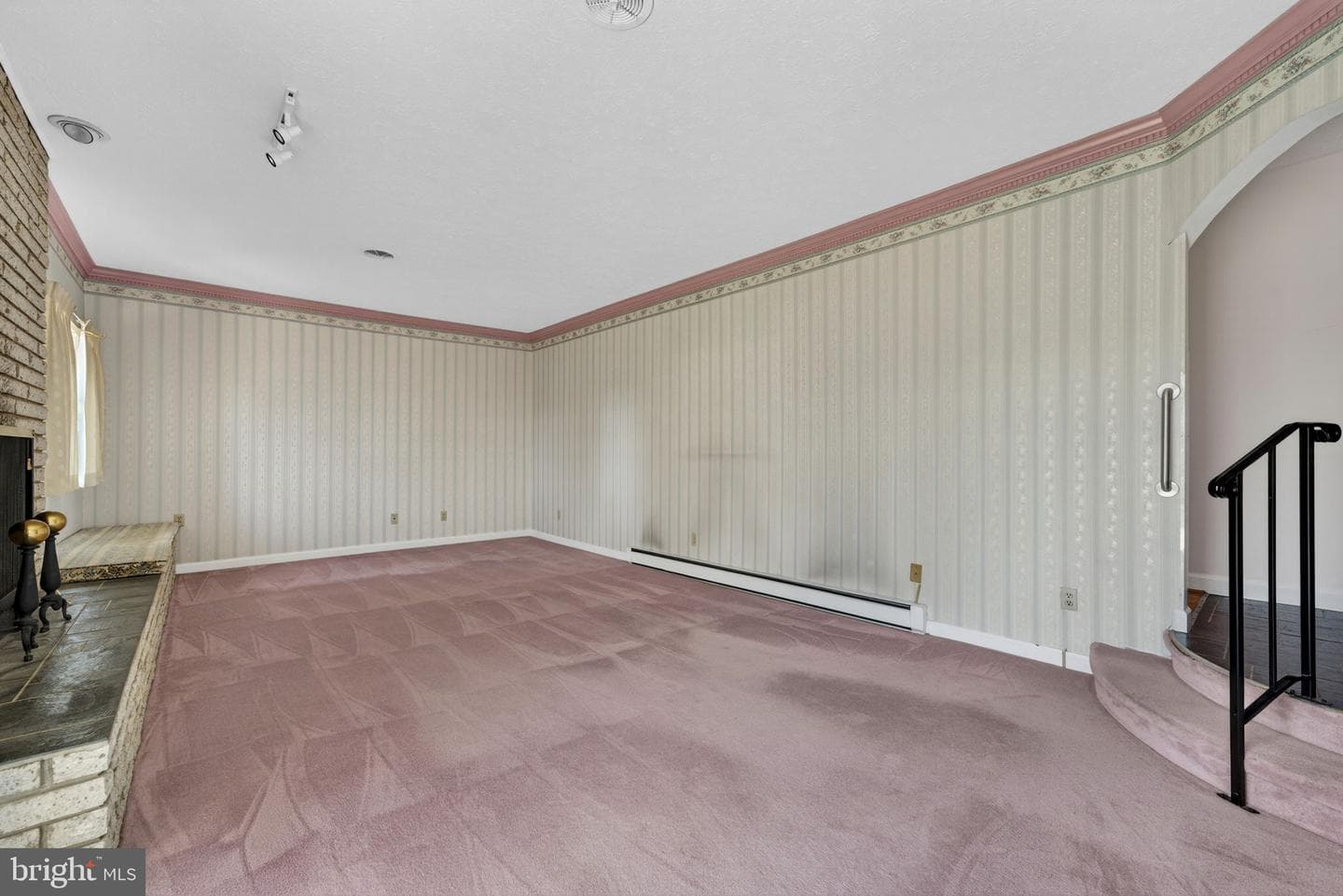 308 Ridge Avenue photo 12