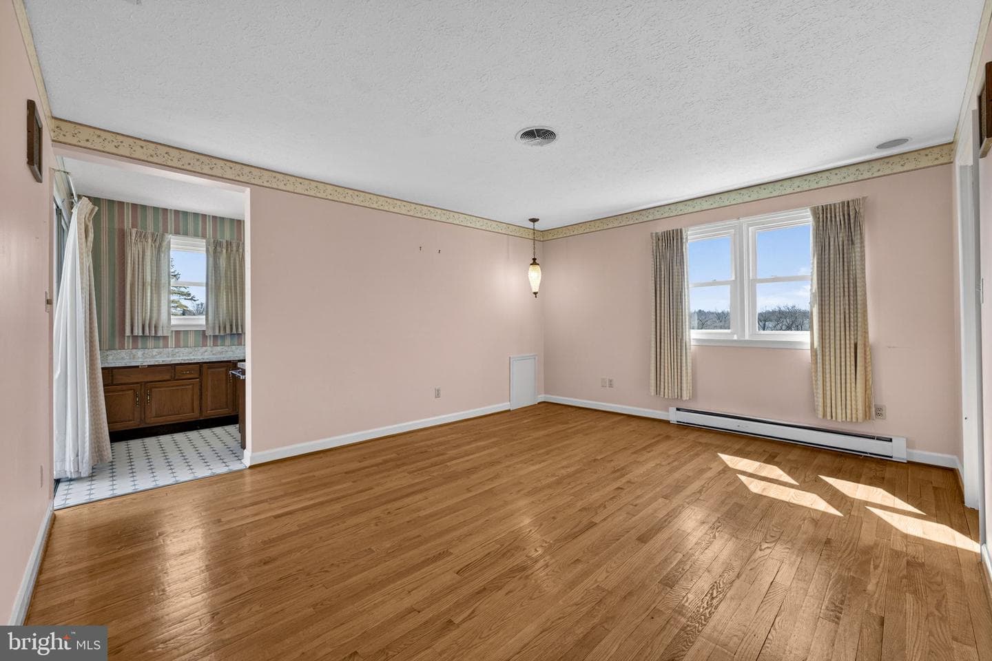 308 Ridge Avenue photo 27