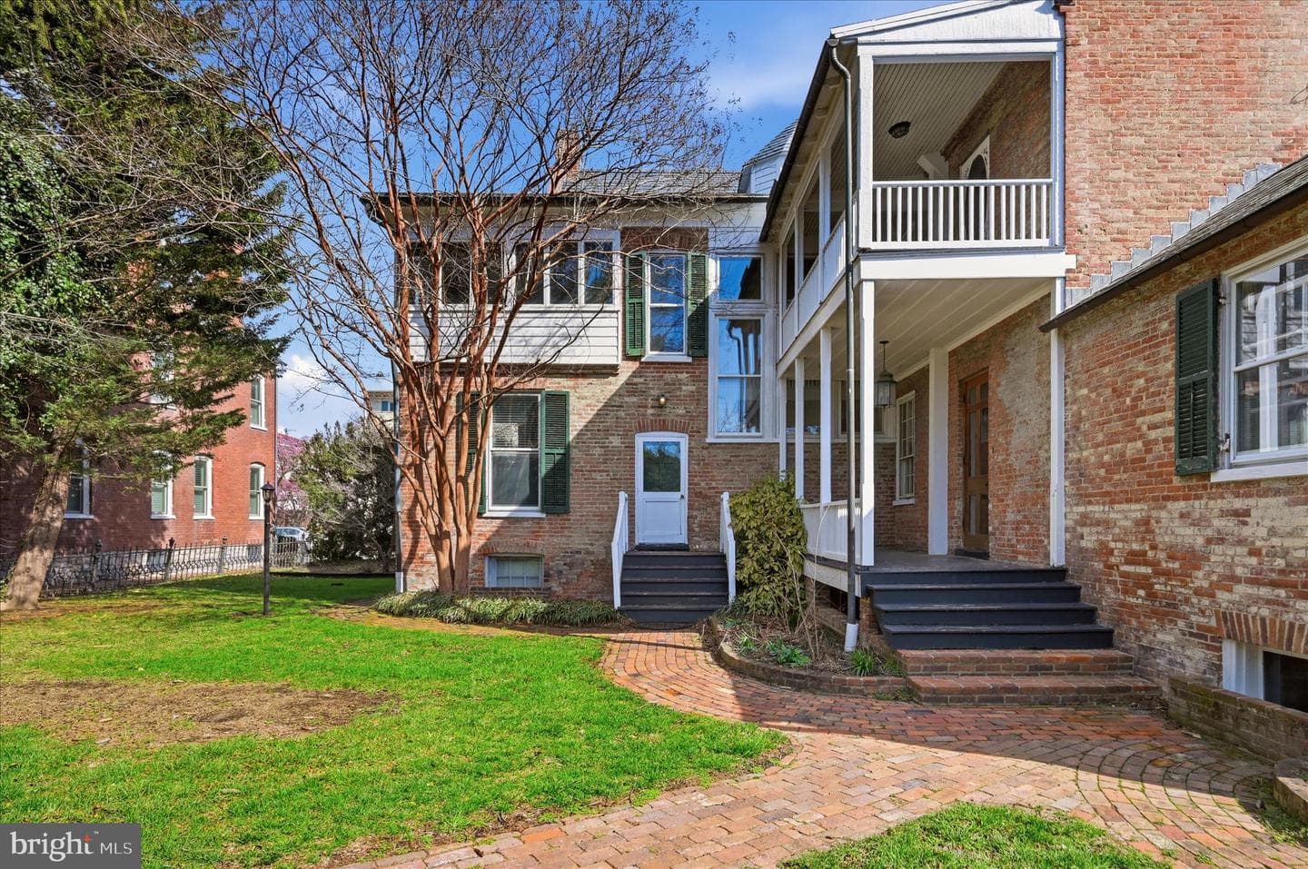 217 W Boscawen Street photo 82