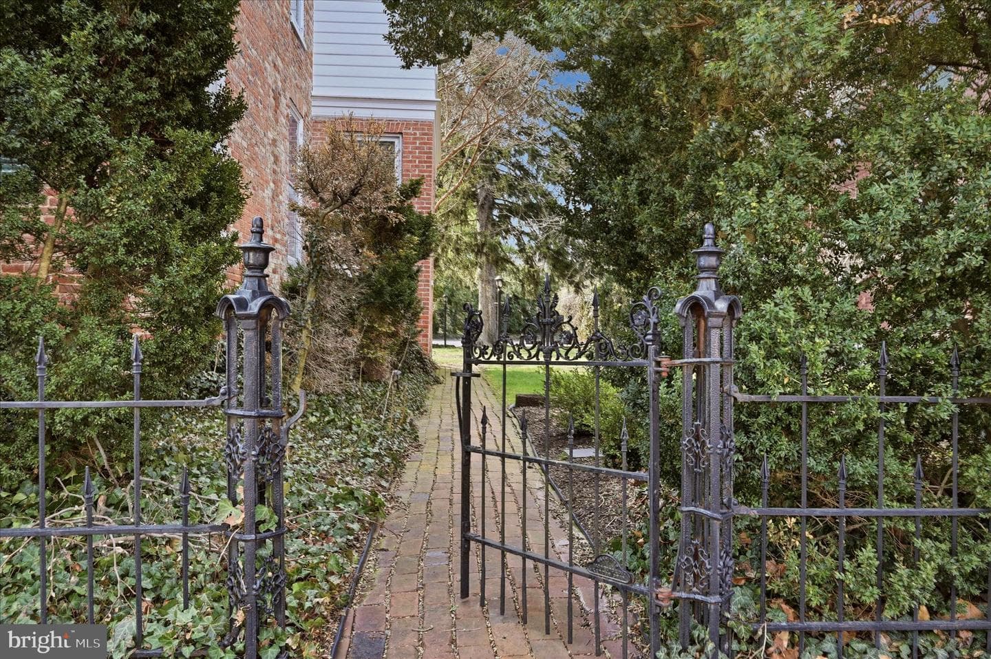 217 W Boscawen Street photo 84