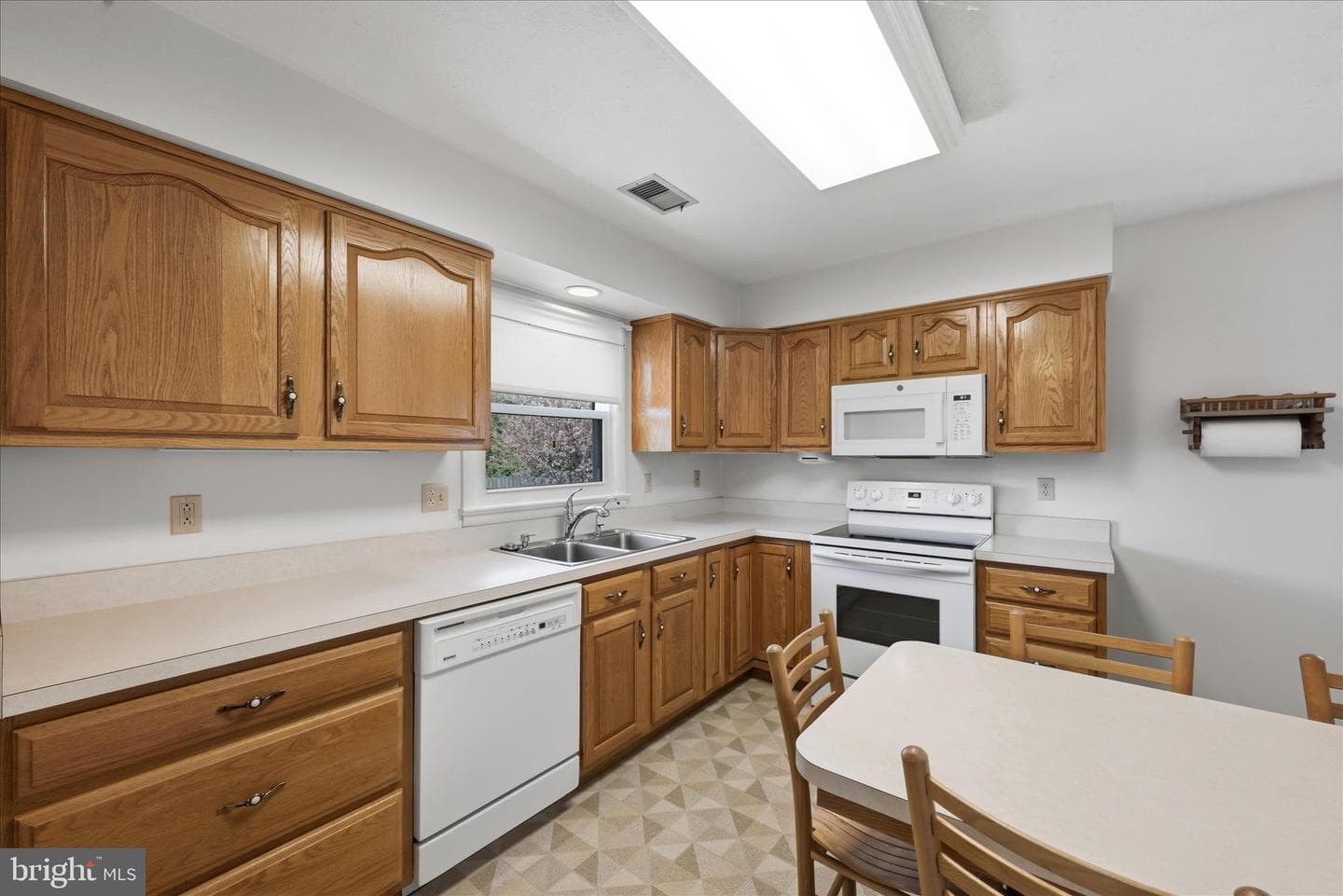 113 Christopher Drive photo 14