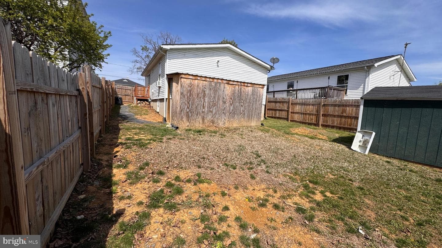 704 Watson Avenue photo 27