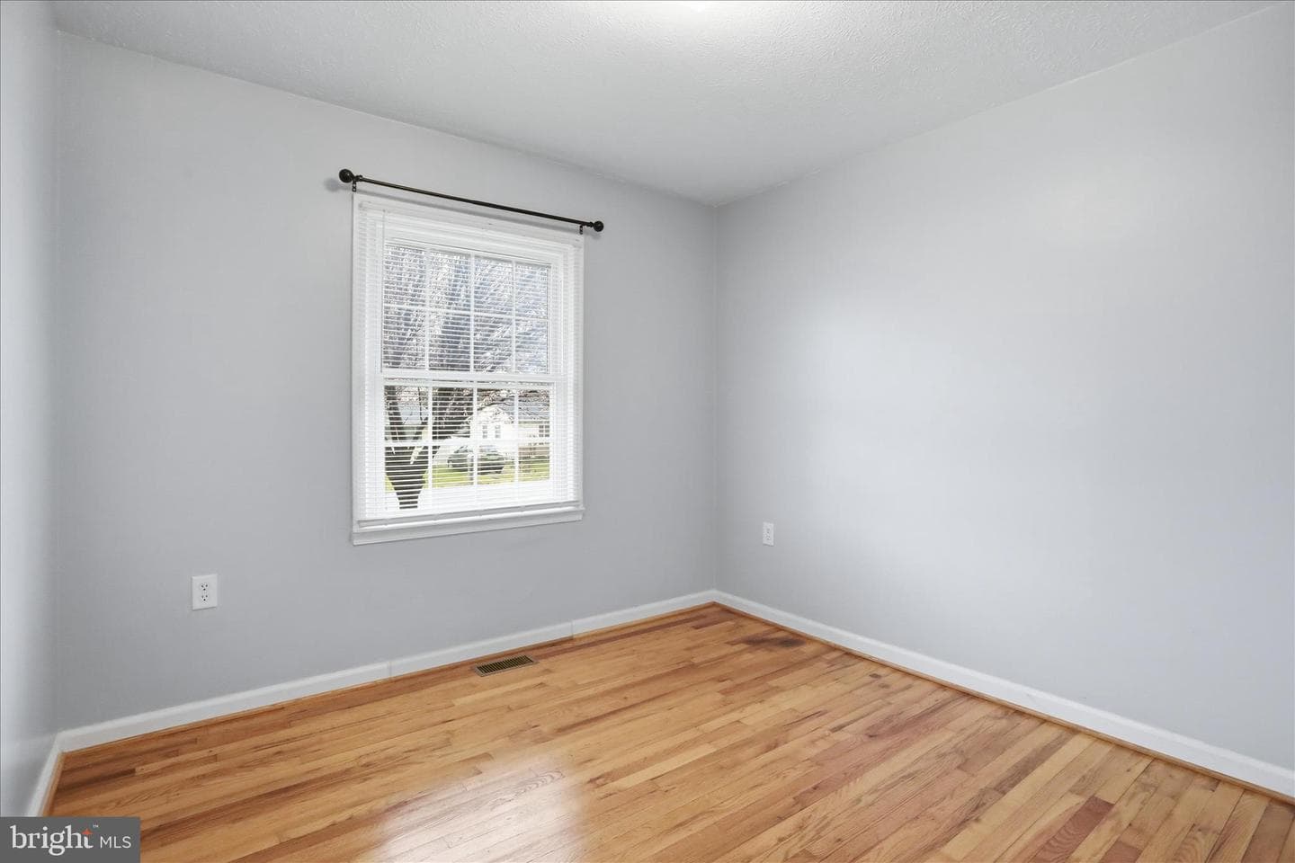 2912 2nd Street photo 25