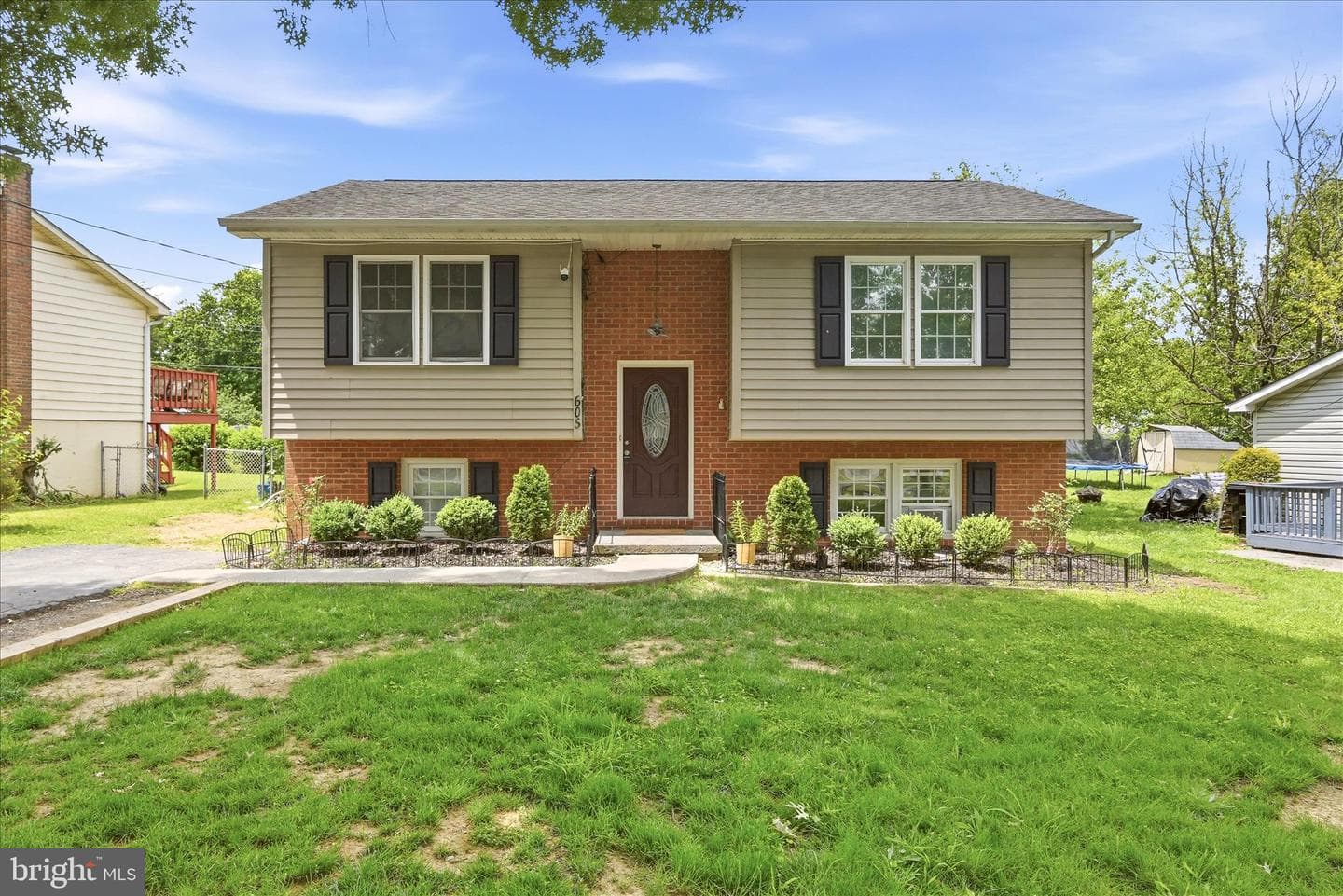 605 Dunlap Street photo 3