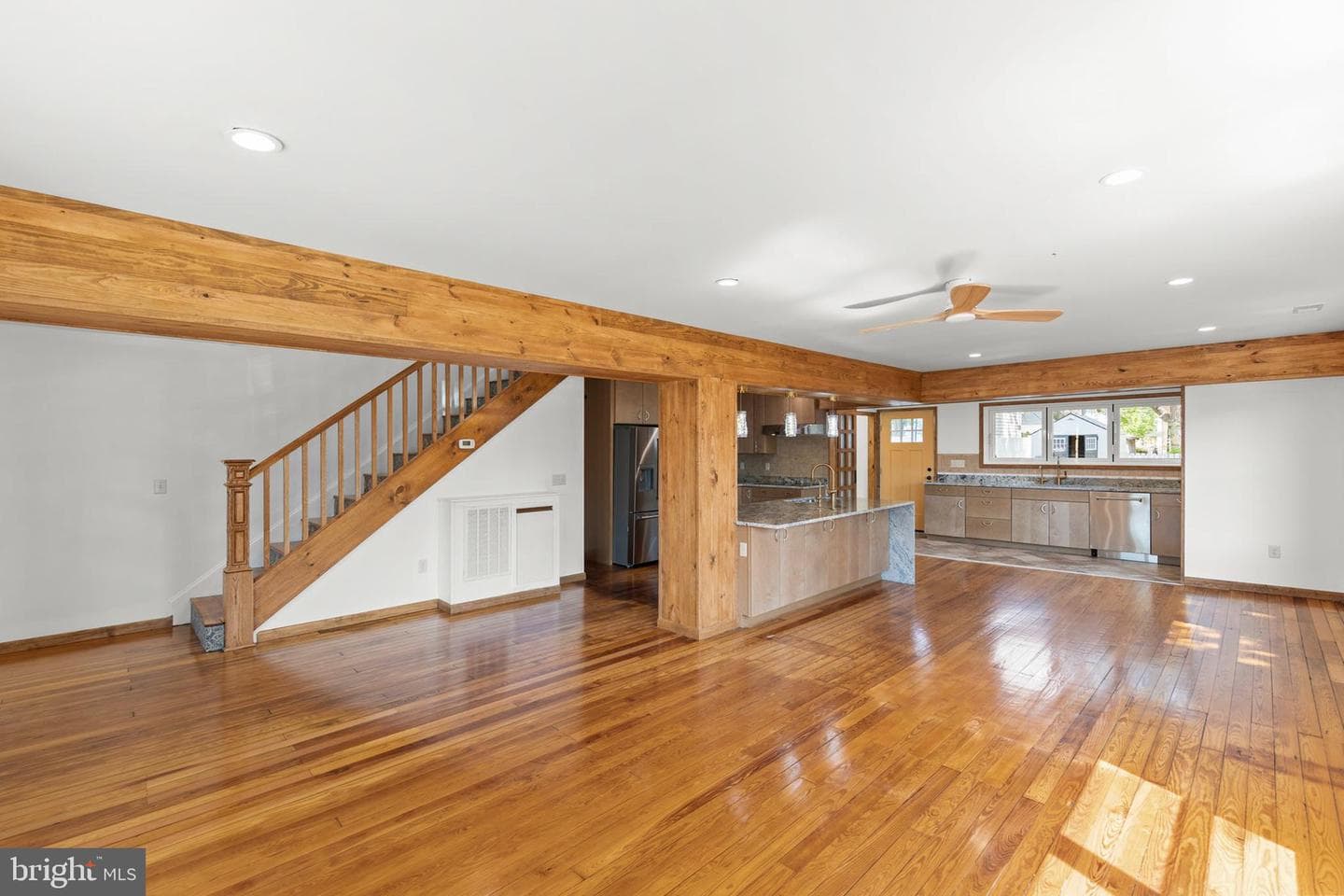 112 W Germain Street photo 4