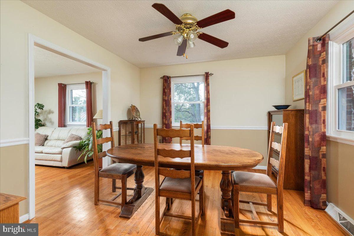 1300 Caroline Street photo 12