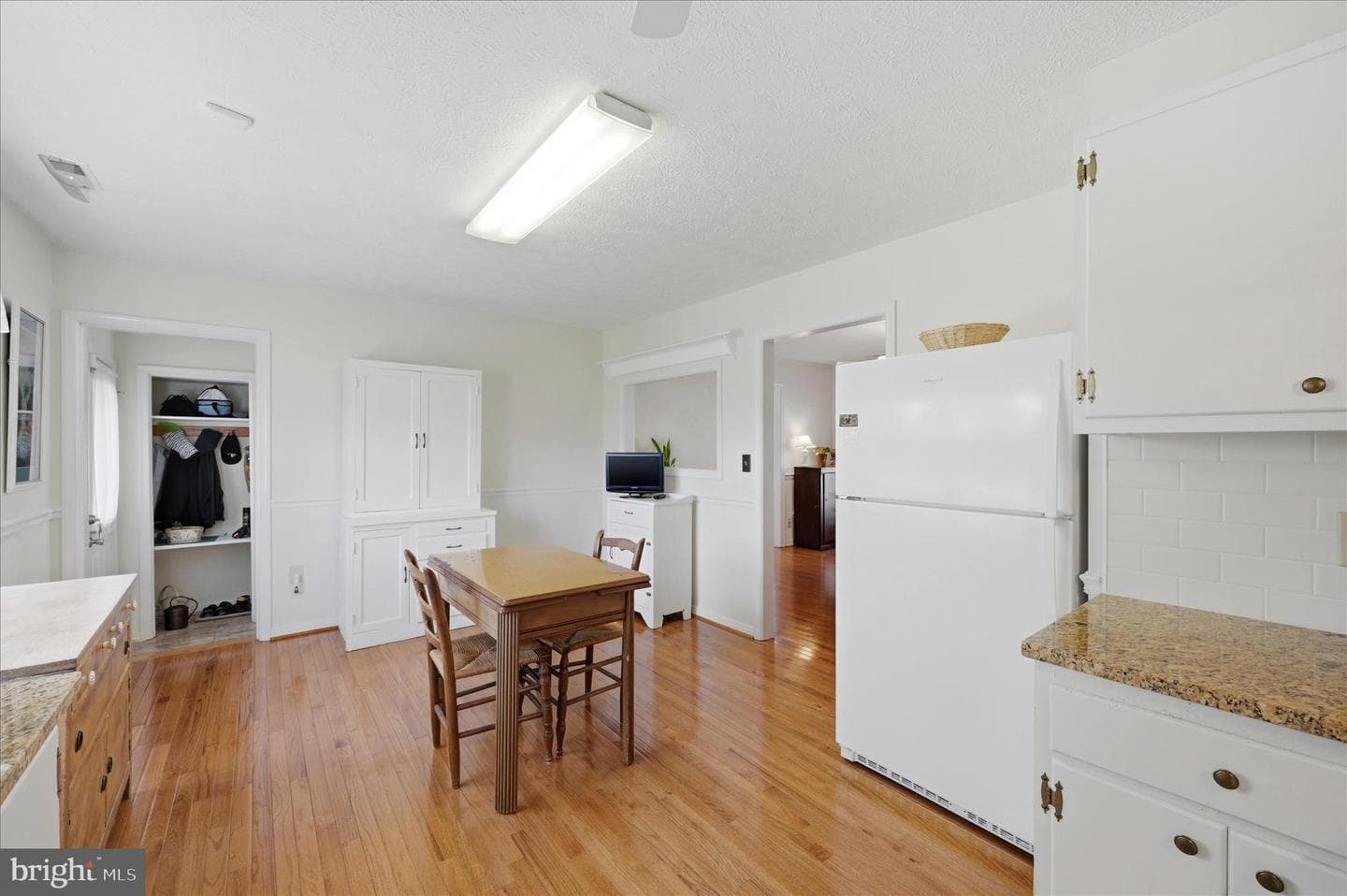 624 Butler Avenue photo 20