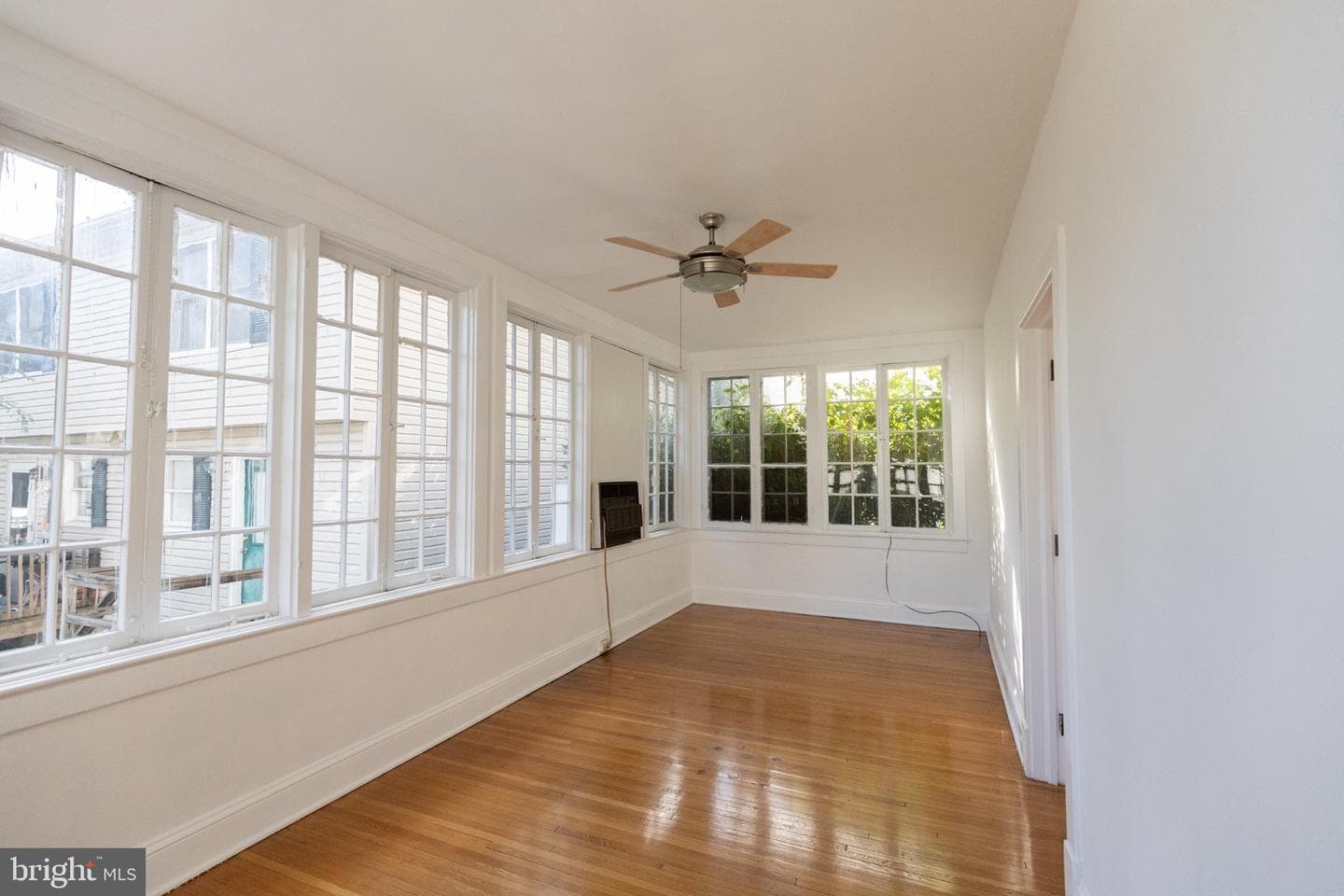 1400 Valley Avenue photo 24