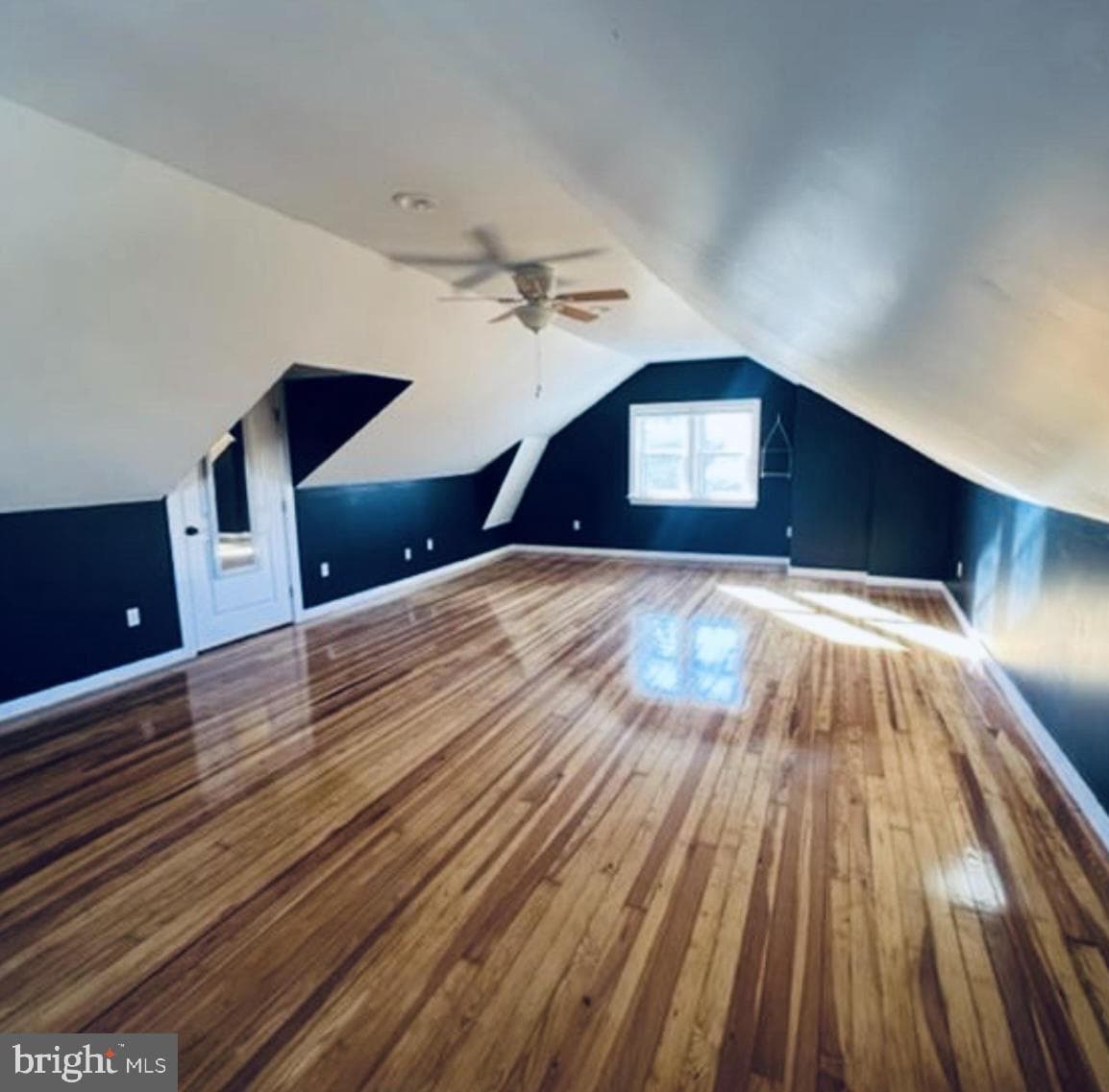 1400 Valley Avenue photo 59