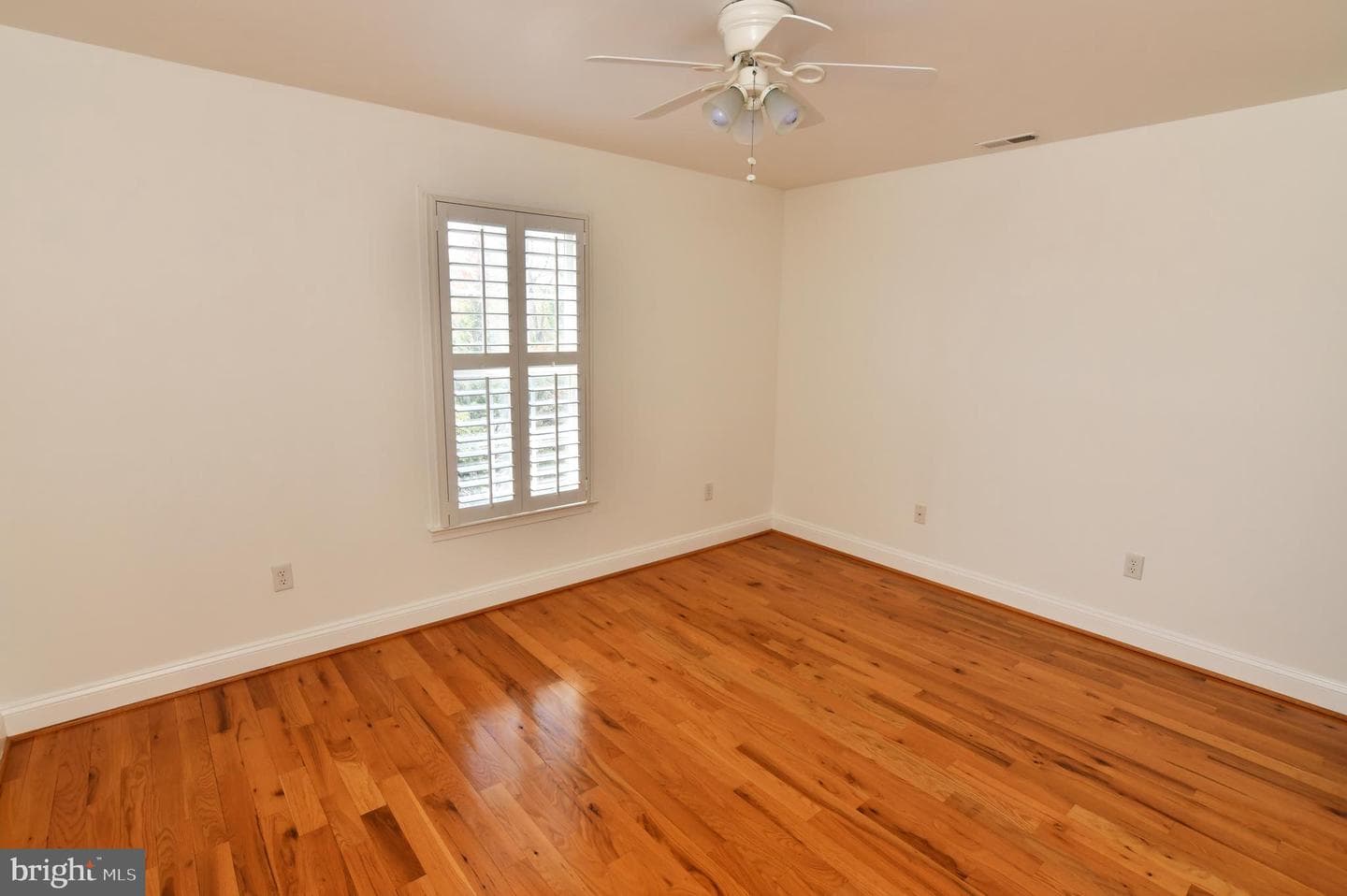 813 Chelsea Drive photo 36