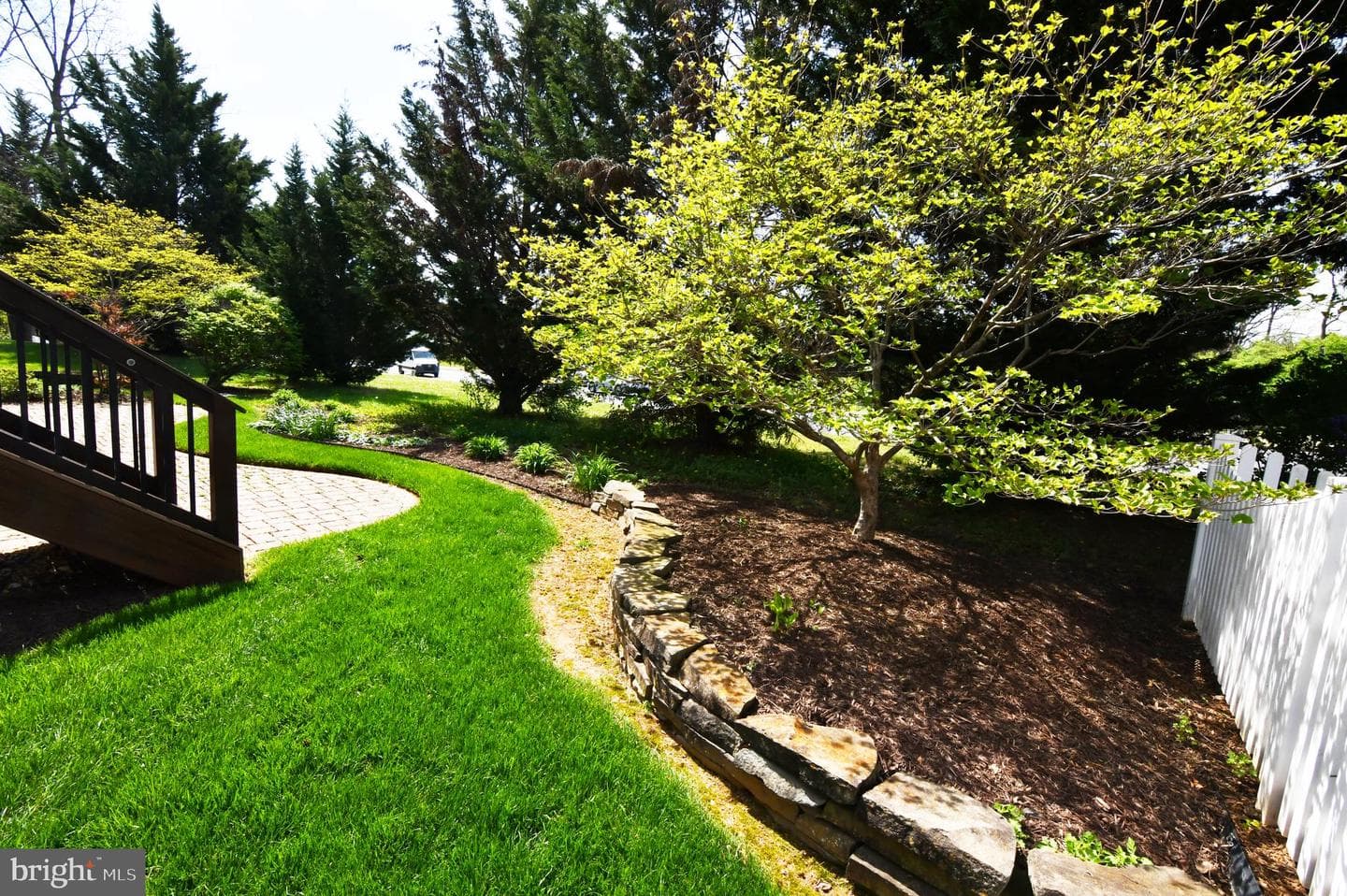 813 Chelsea Drive photo 6