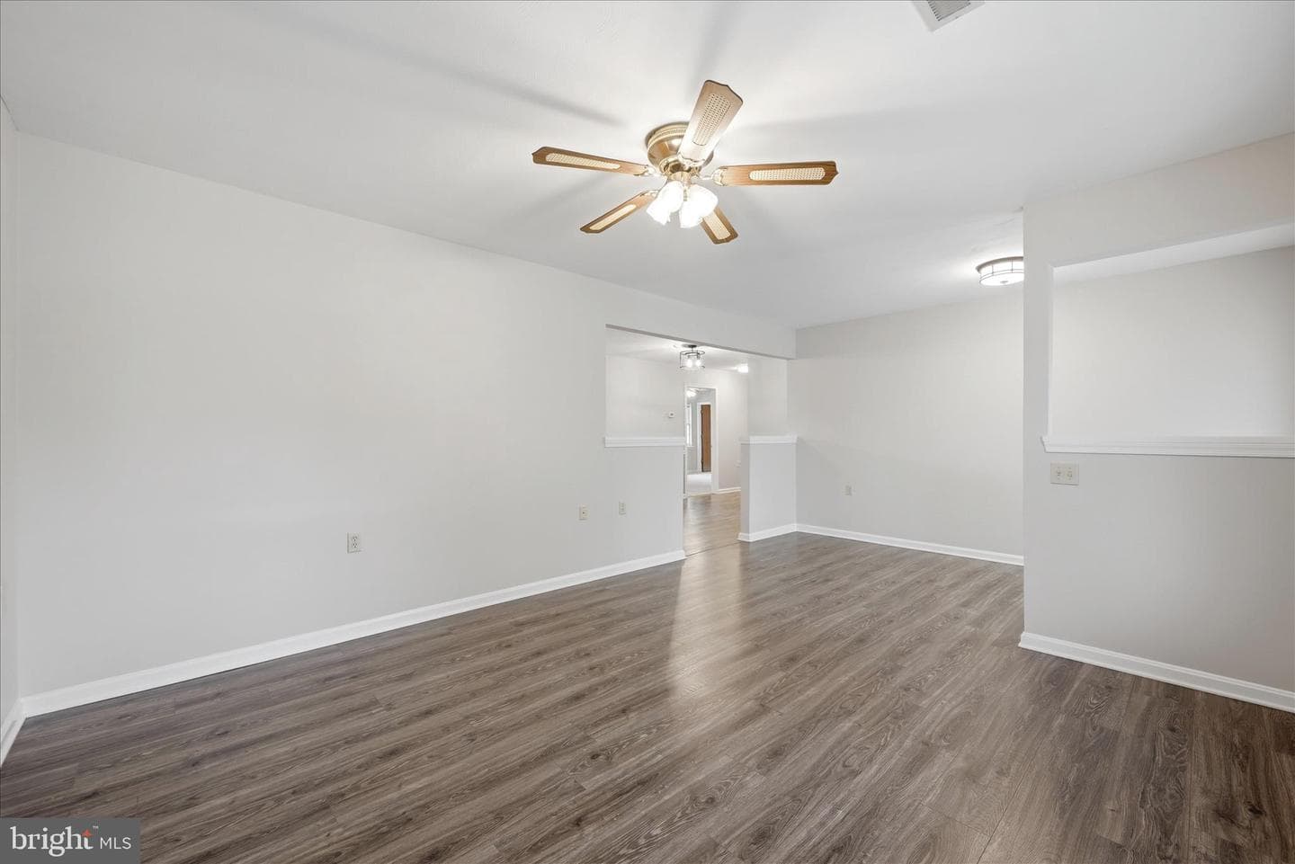 202 Russelcroft Road photo 12