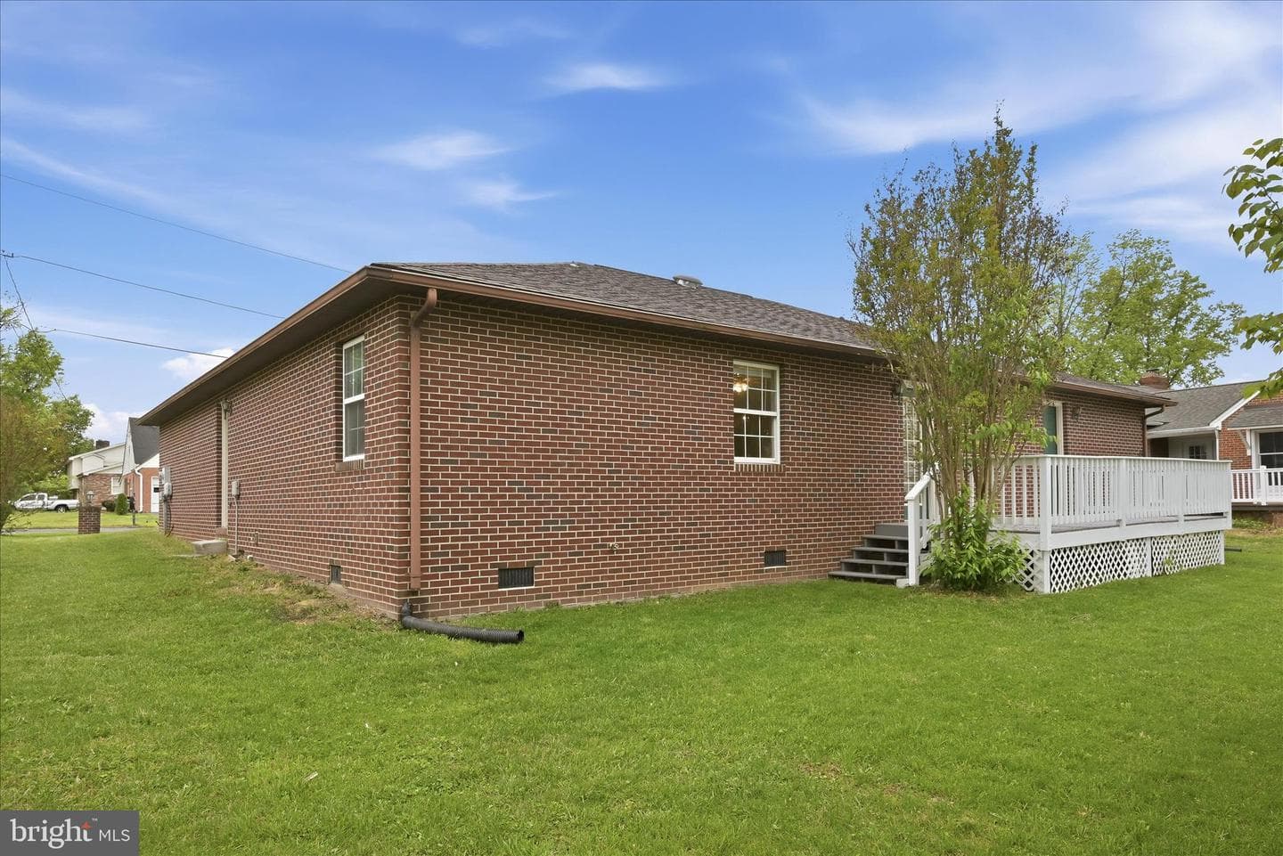 202 Russelcroft Road photo 42