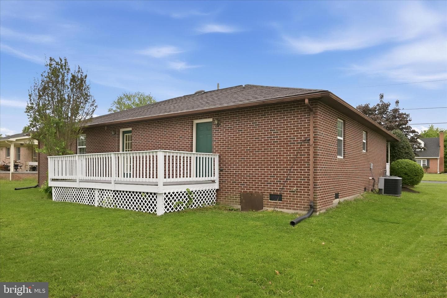 202 Russelcroft Road photo 43