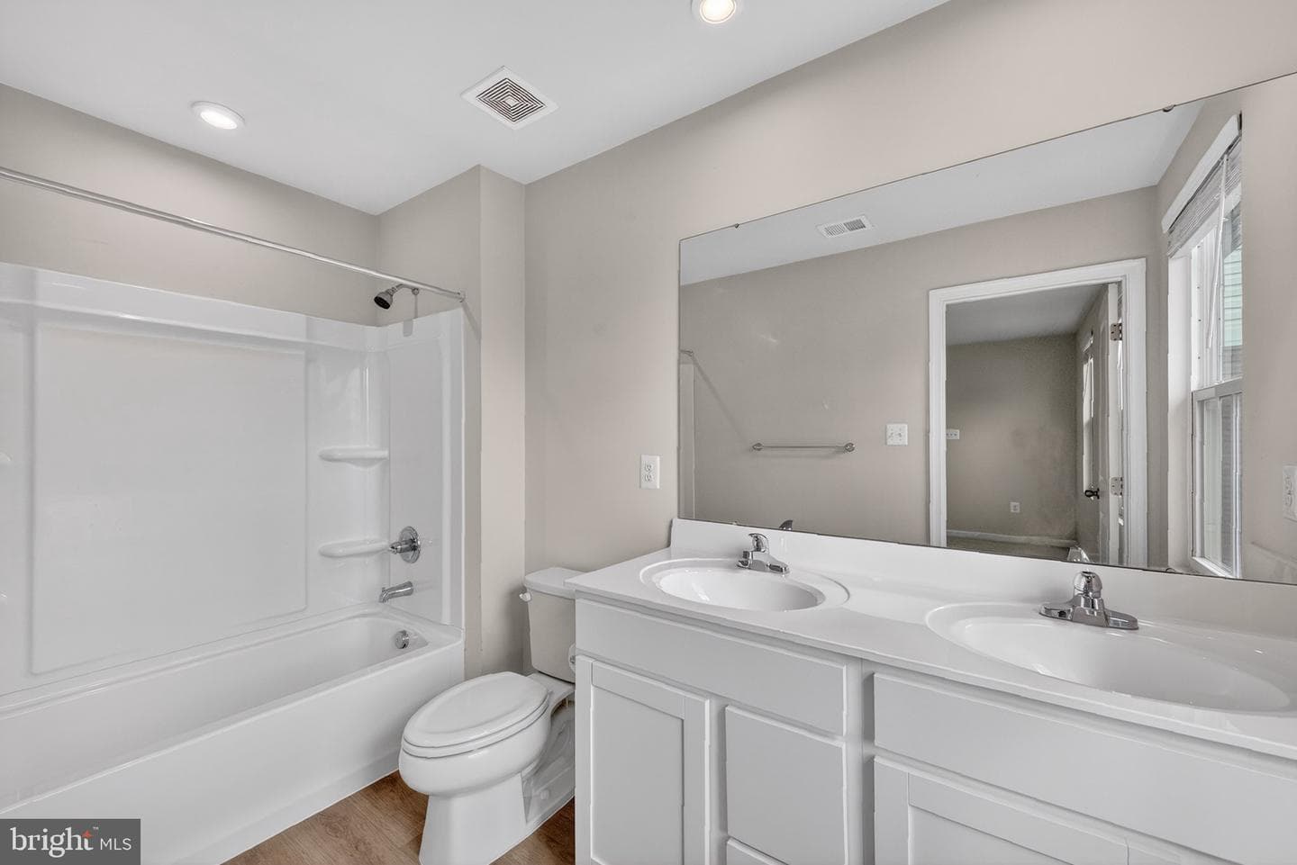 310 Longview Avenue photo 23