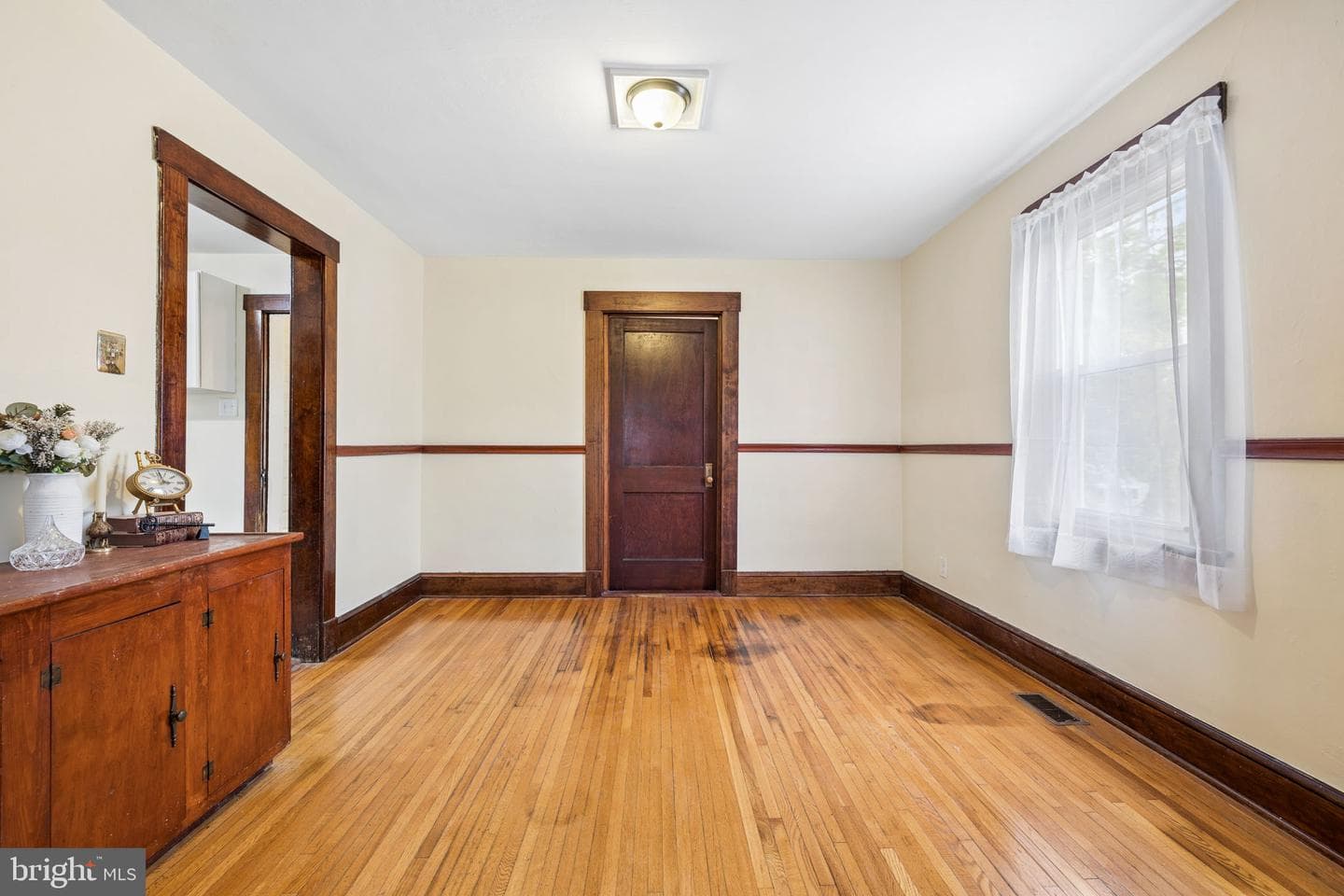707 E Cork Street photo 18