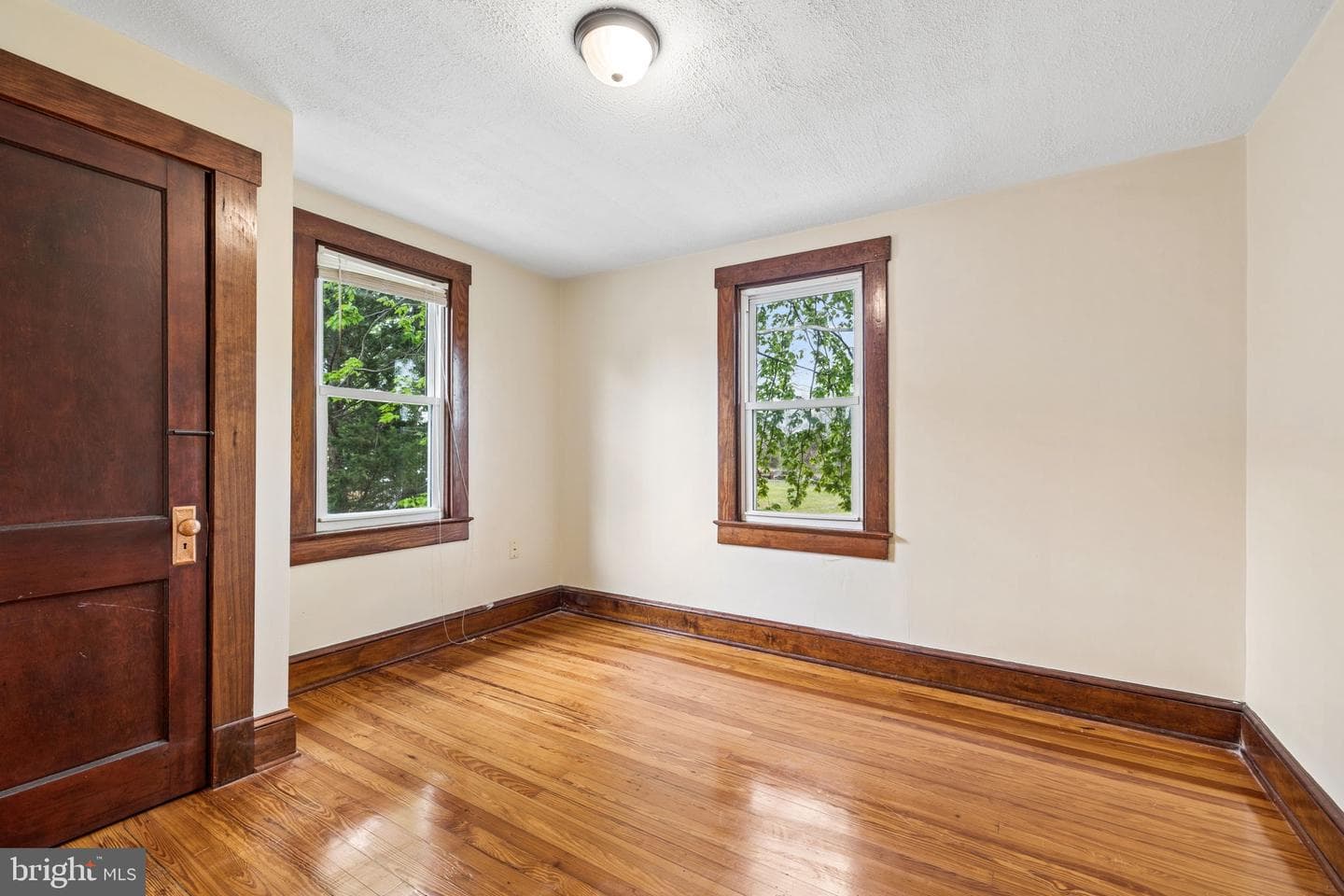 707 E Cork Street photo 37