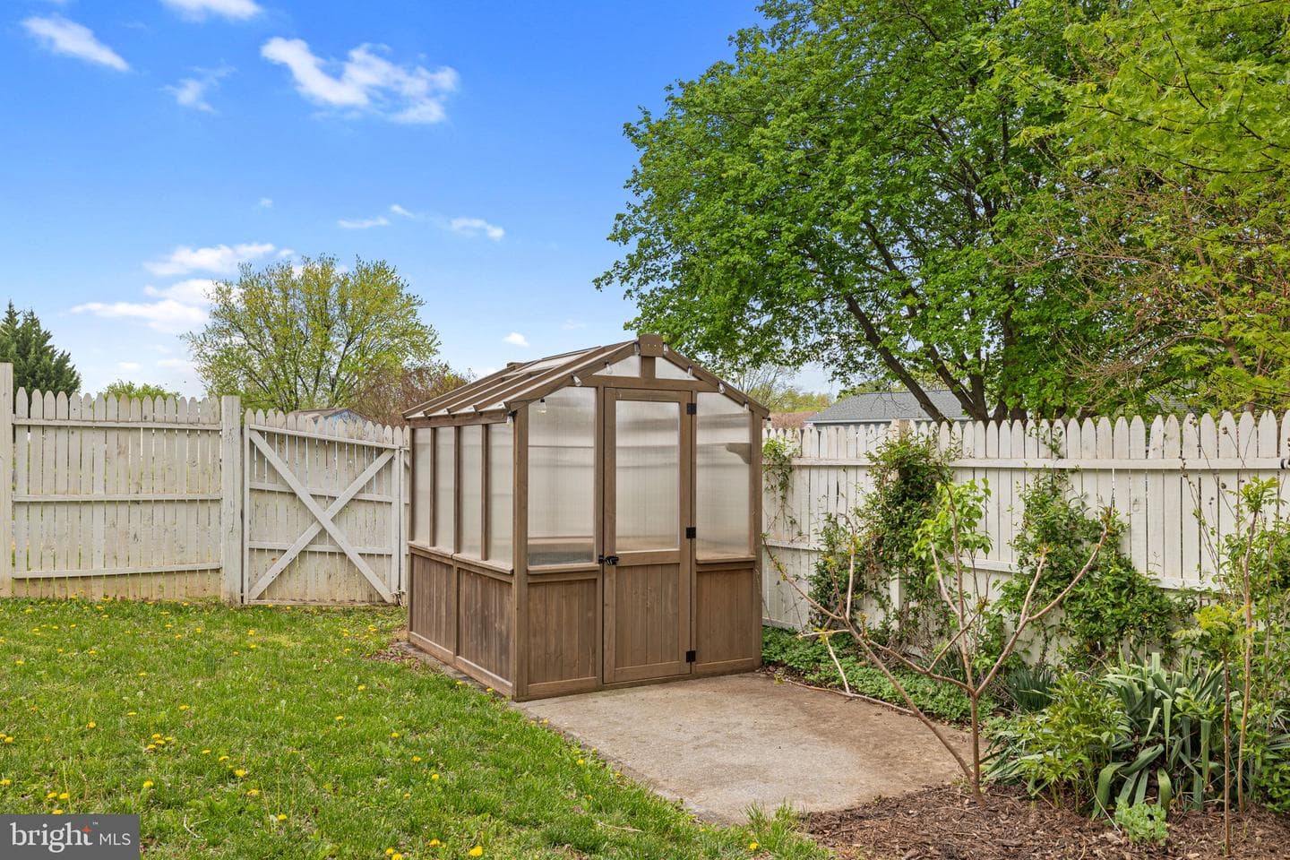 707 E Cork Street photo 6