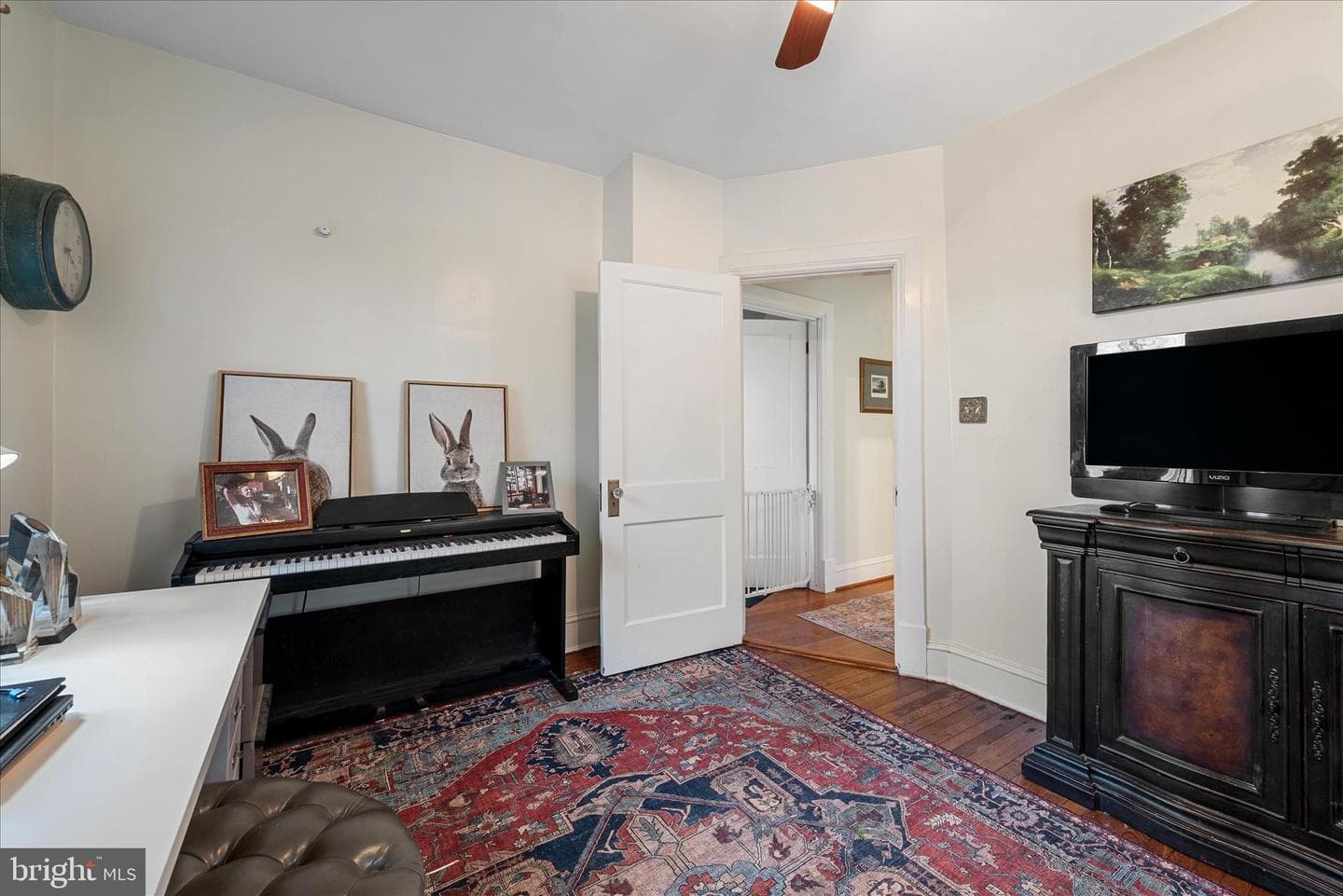 312 W Cecil Street photo 31