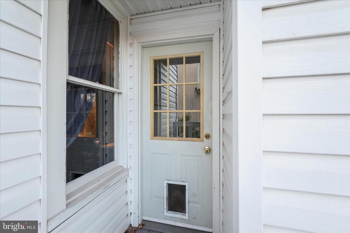 312 W Cecil Street photo 33