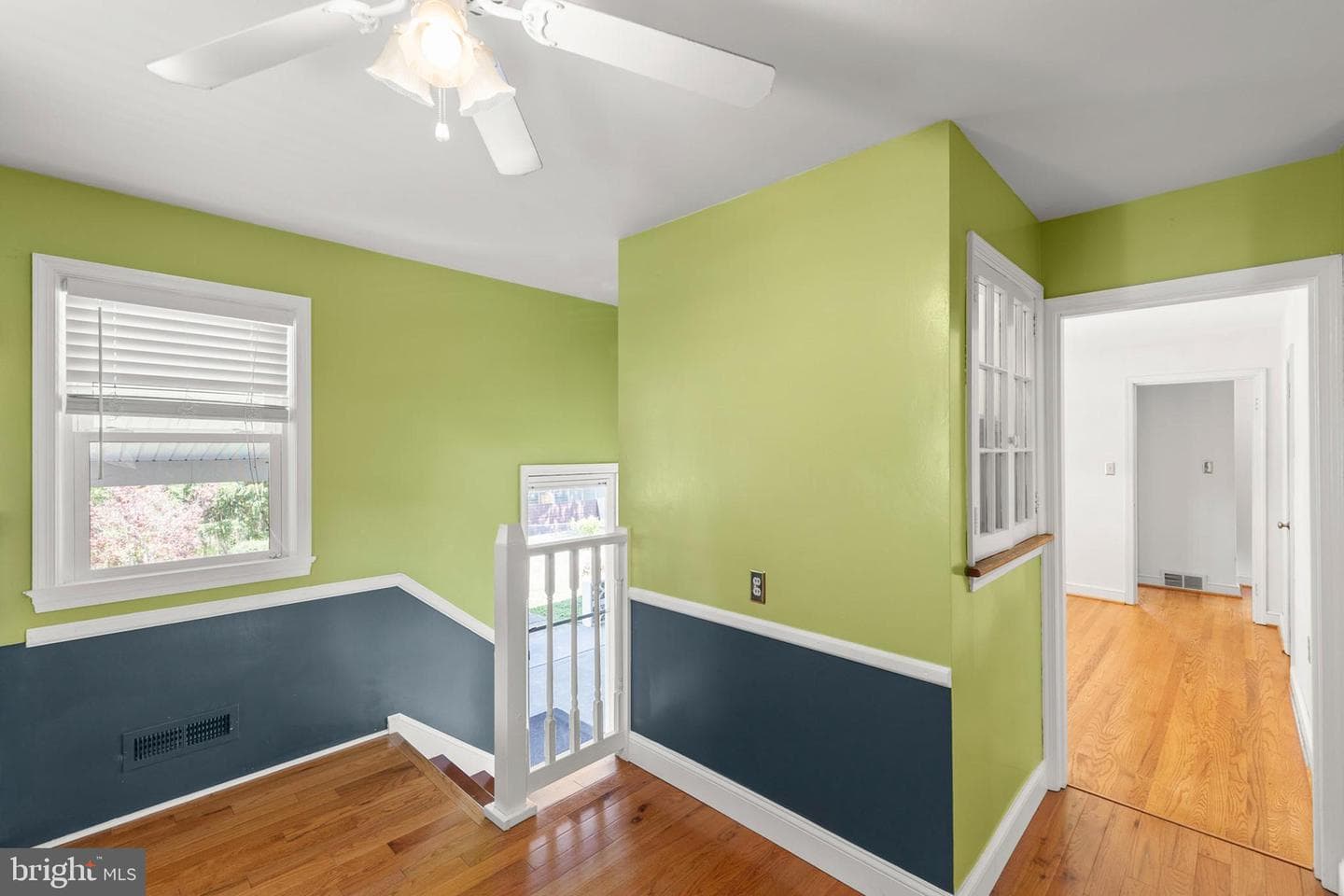328 Longview Avenue photo 28