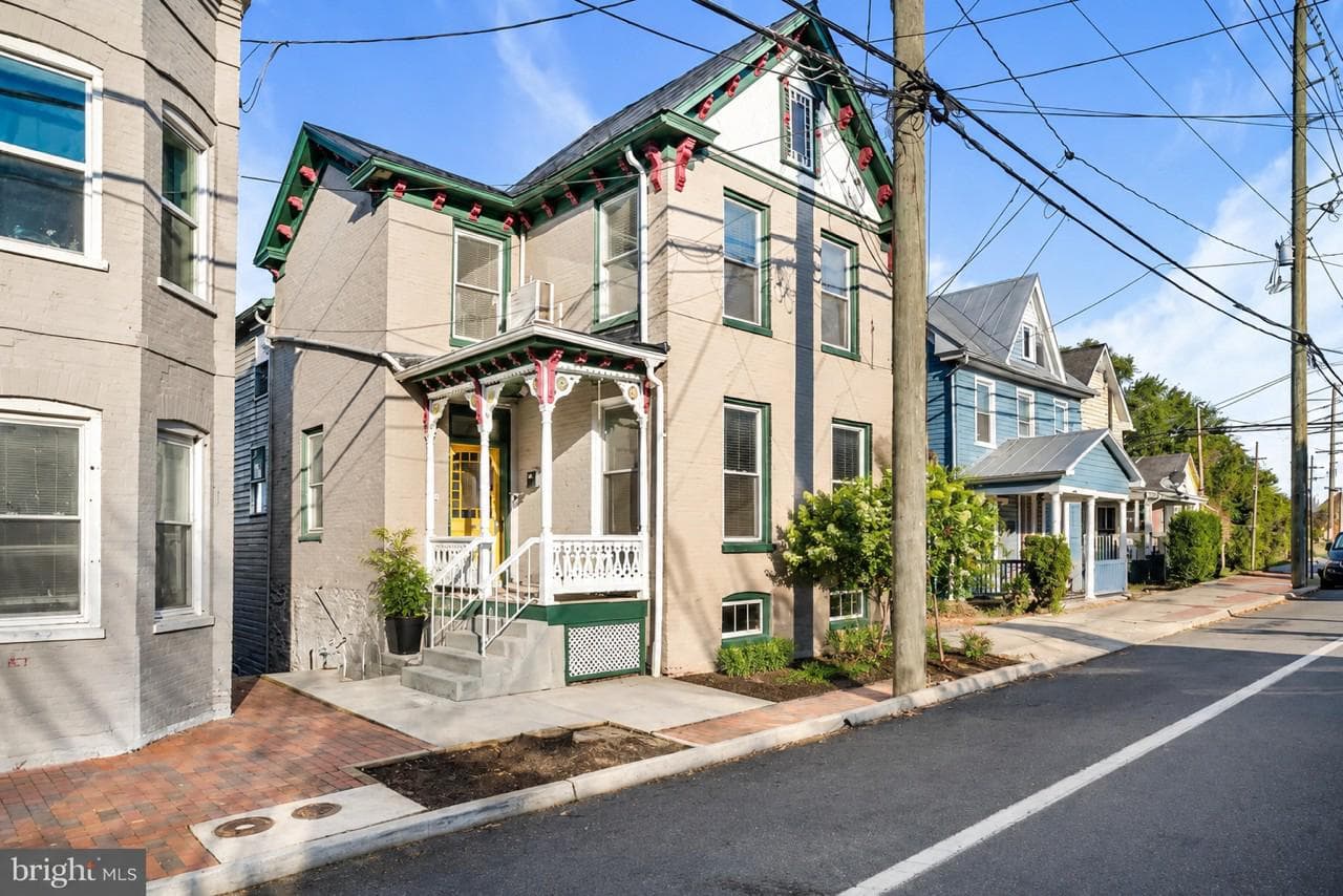 317 N Kent Street, Winchester