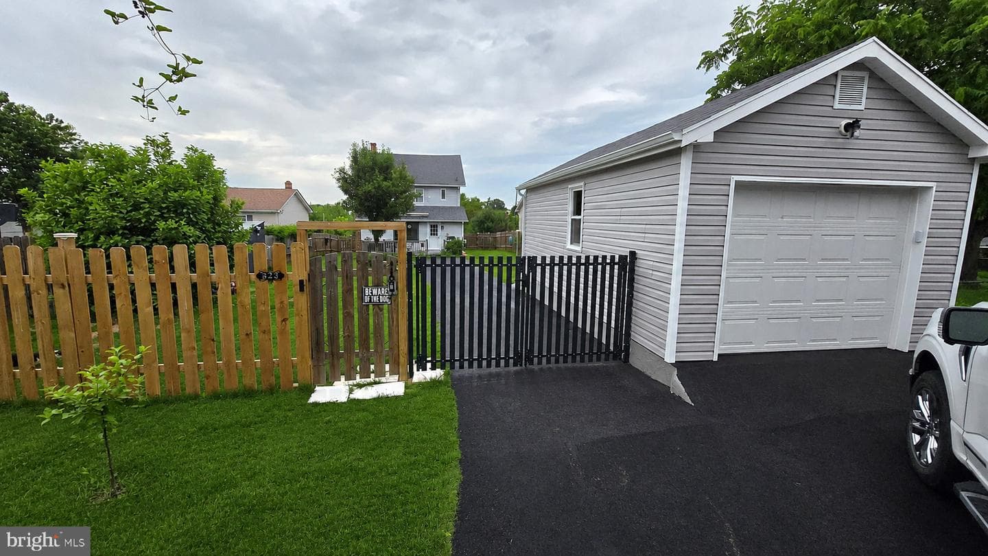 823 Woodland Avenue photo 33