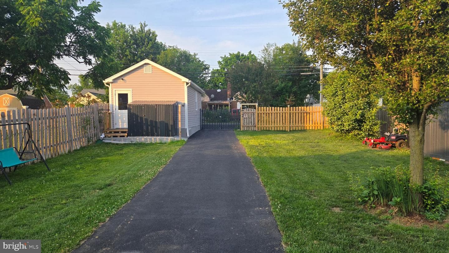 823 Woodland Avenue photo 36