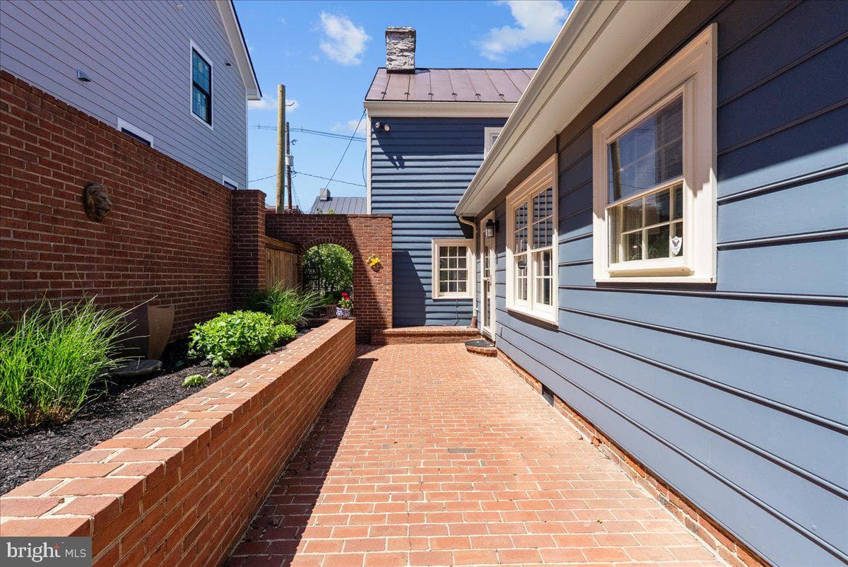 510 S Loudoun Street photo 14