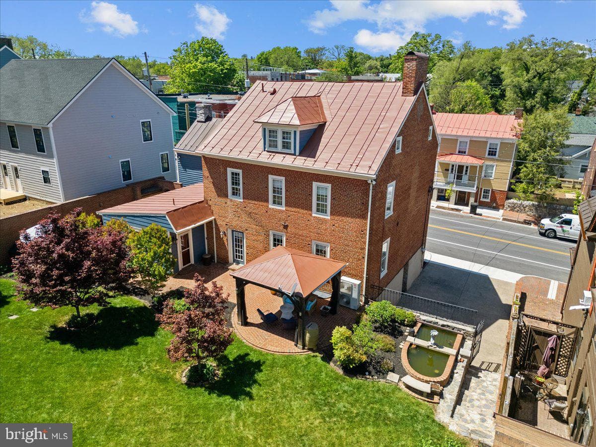 510 S Loudoun Street photo 5