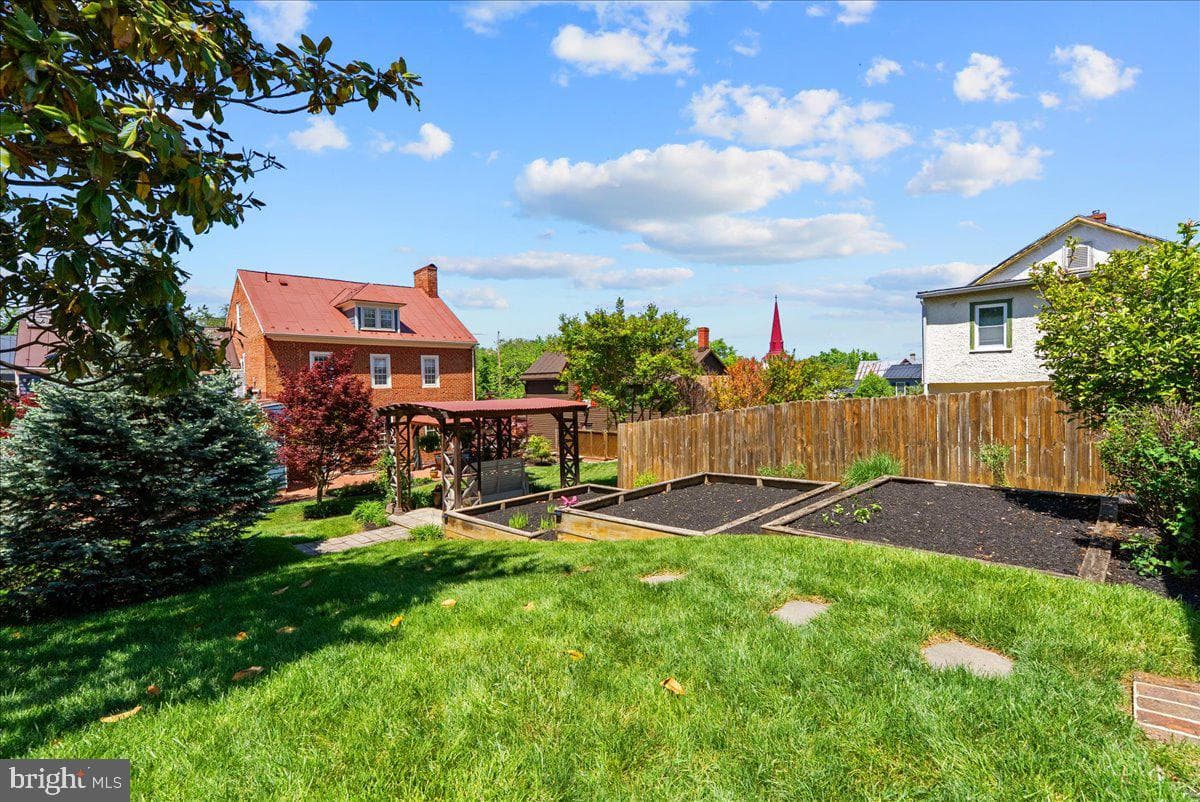 510 S Loudoun Street photo 6