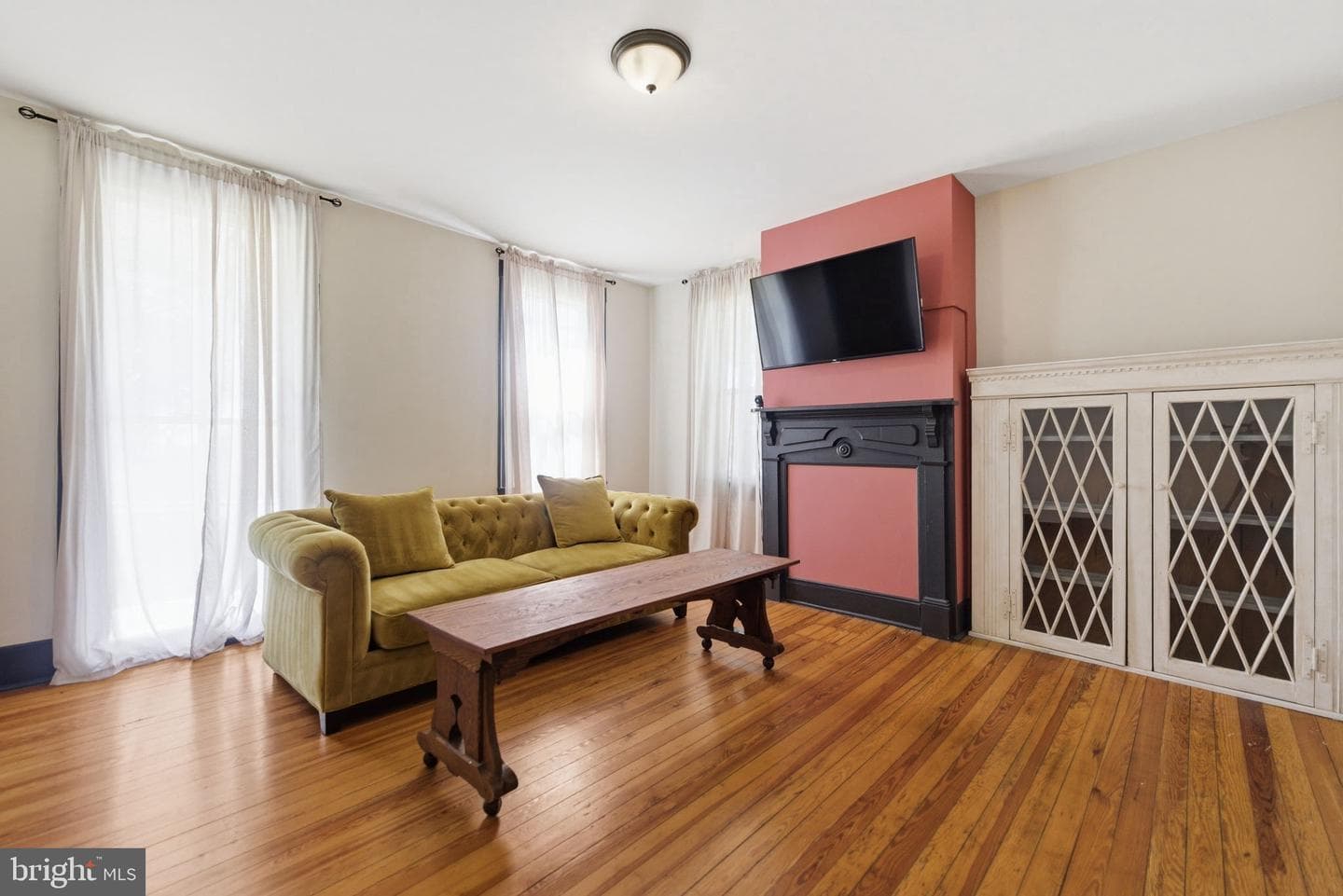 802 E Cork Street photo 13