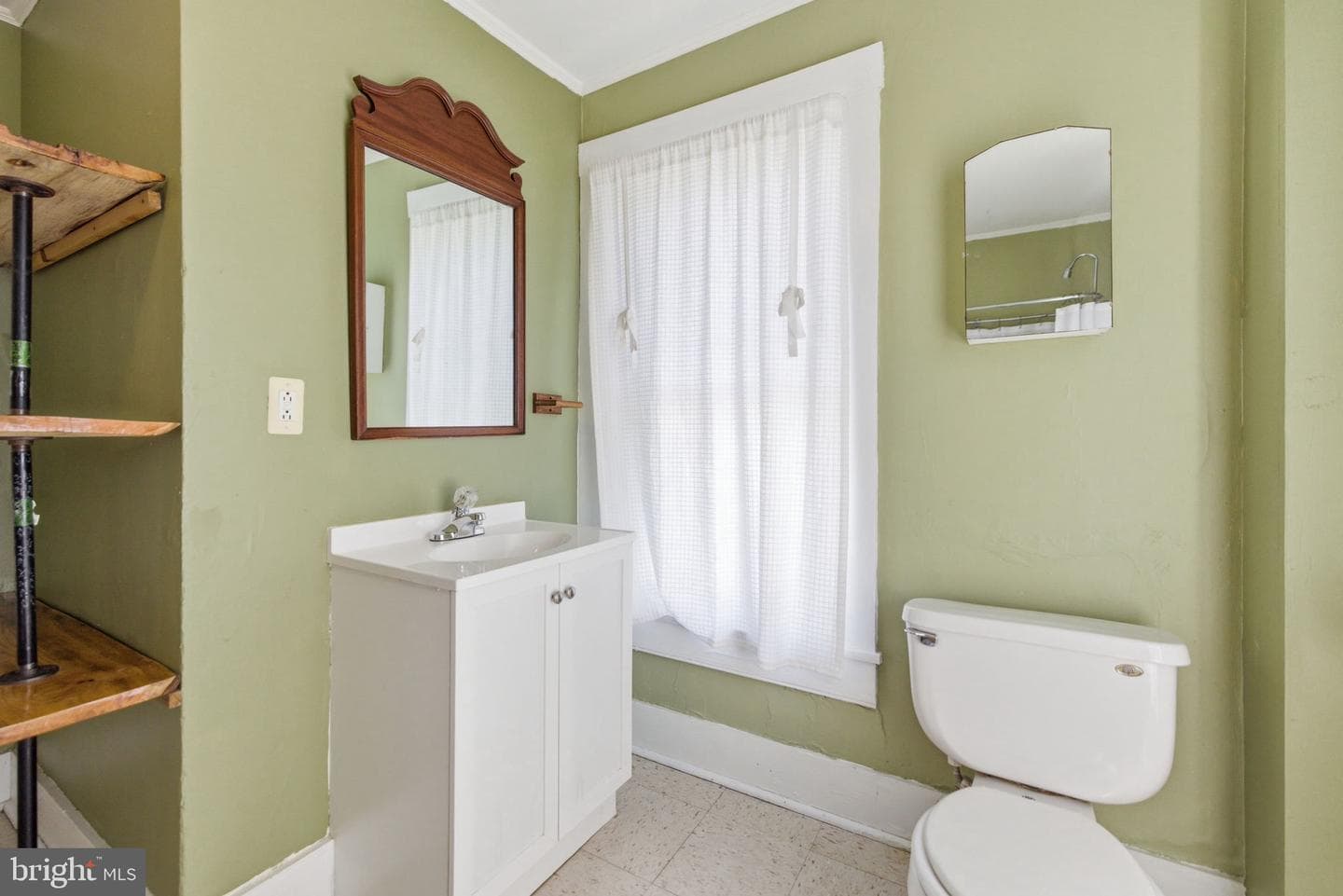 802 E Cork Street photo 31
