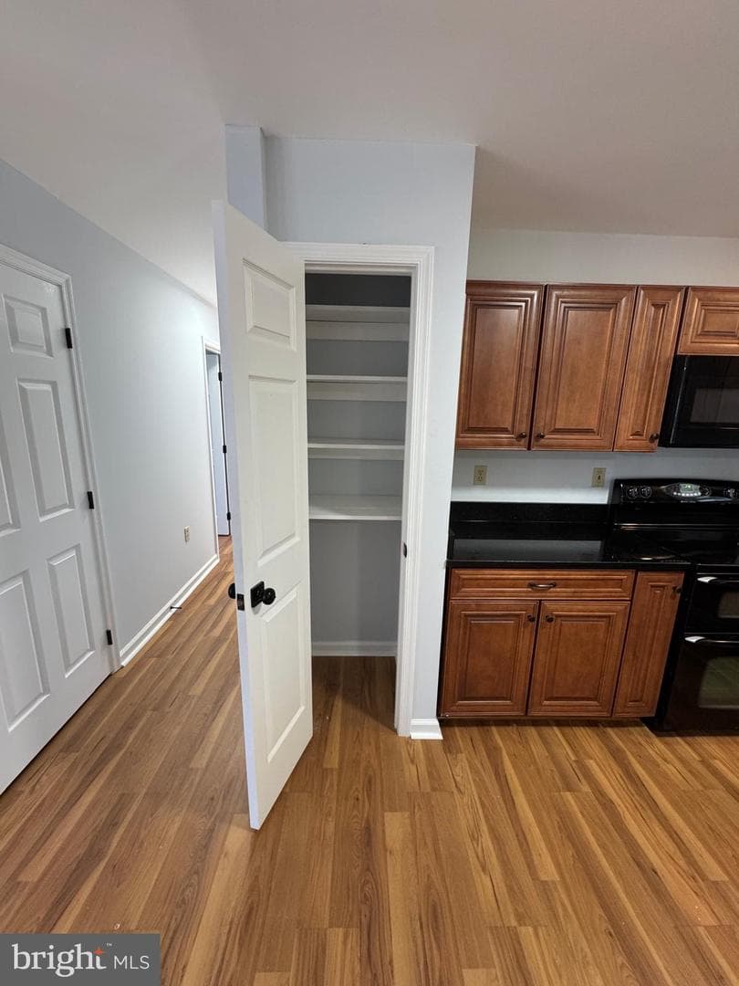 419 Summit Avenue photo 22