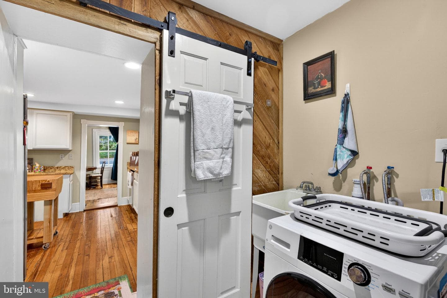 706 S Cameron Street photo 26