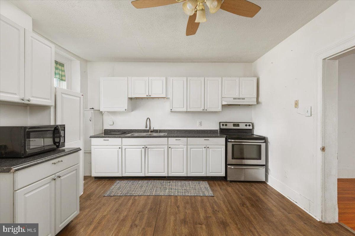 307 E Piccadilly Street photo 11