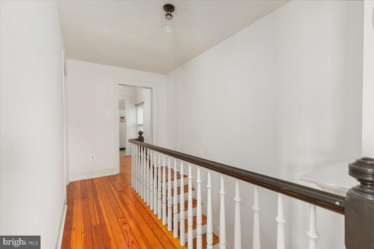 307 E Piccadilly Street photo 19